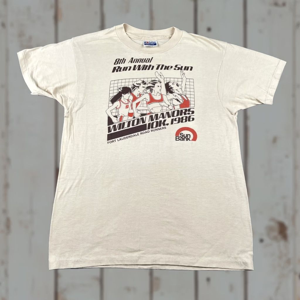 Hanes VINTAGE Hanes T-Shirt Mens L USA 80s Runner Fort Lauderdale Florida Beige Crew Neck Short Sleeve Man Size US L / EU 52-54 / 3 - 1 Thumbnail
