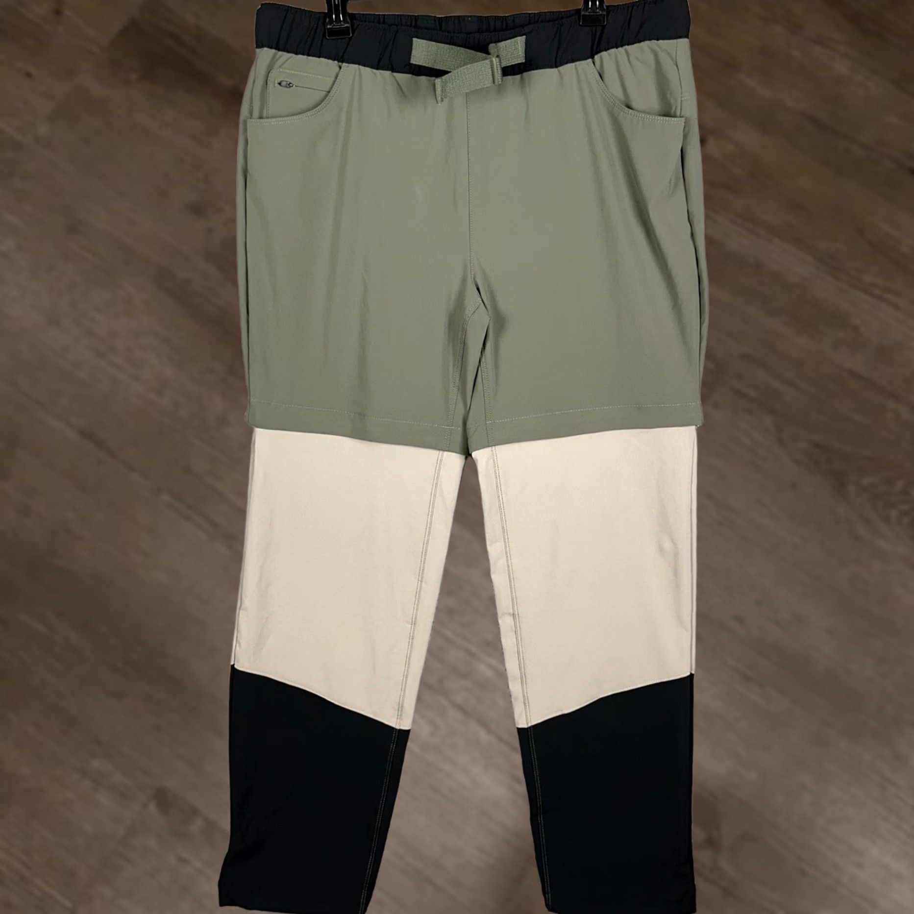 Eddie Bauer Eddie Bauer Pants Women 14 Green Tan Colorblock Hiking Convertible Pockets Travel Outdoors Gyropore? Size 36" / US 14 / IT 50 - 1 Thumbnail