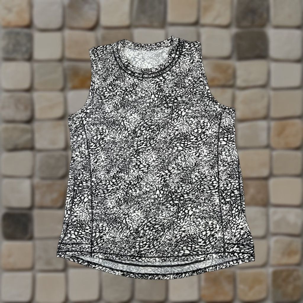 Athleta Athleta Shirt Womens M Black White Running Tank Top Size M / US 6-8 / IT 42-44 - 1 Thumbnail