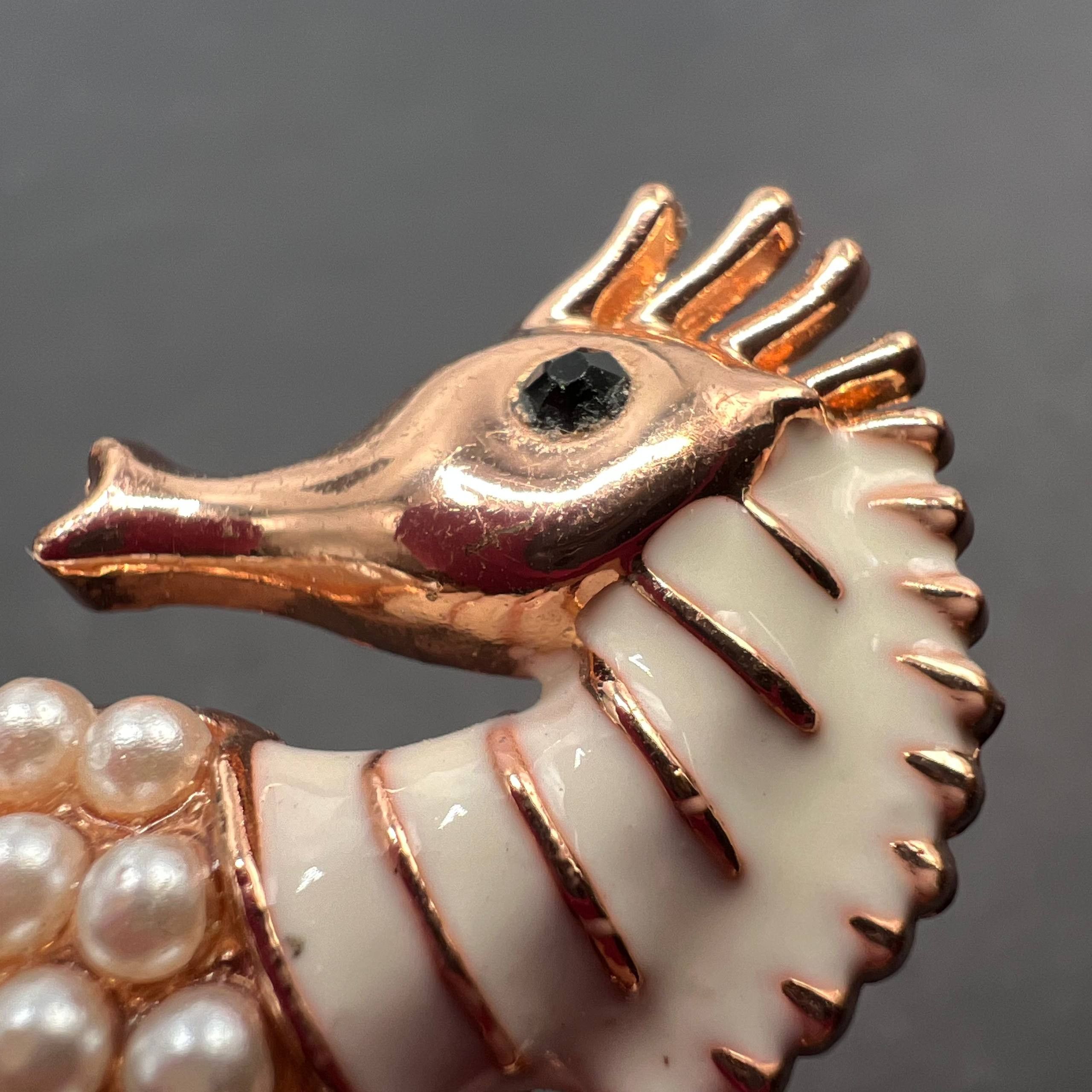 Vintage Vintage Seahorse Brooch Gold Tone Pearl Enamel Pin Size ONE SIZE - 4 Thumbnail