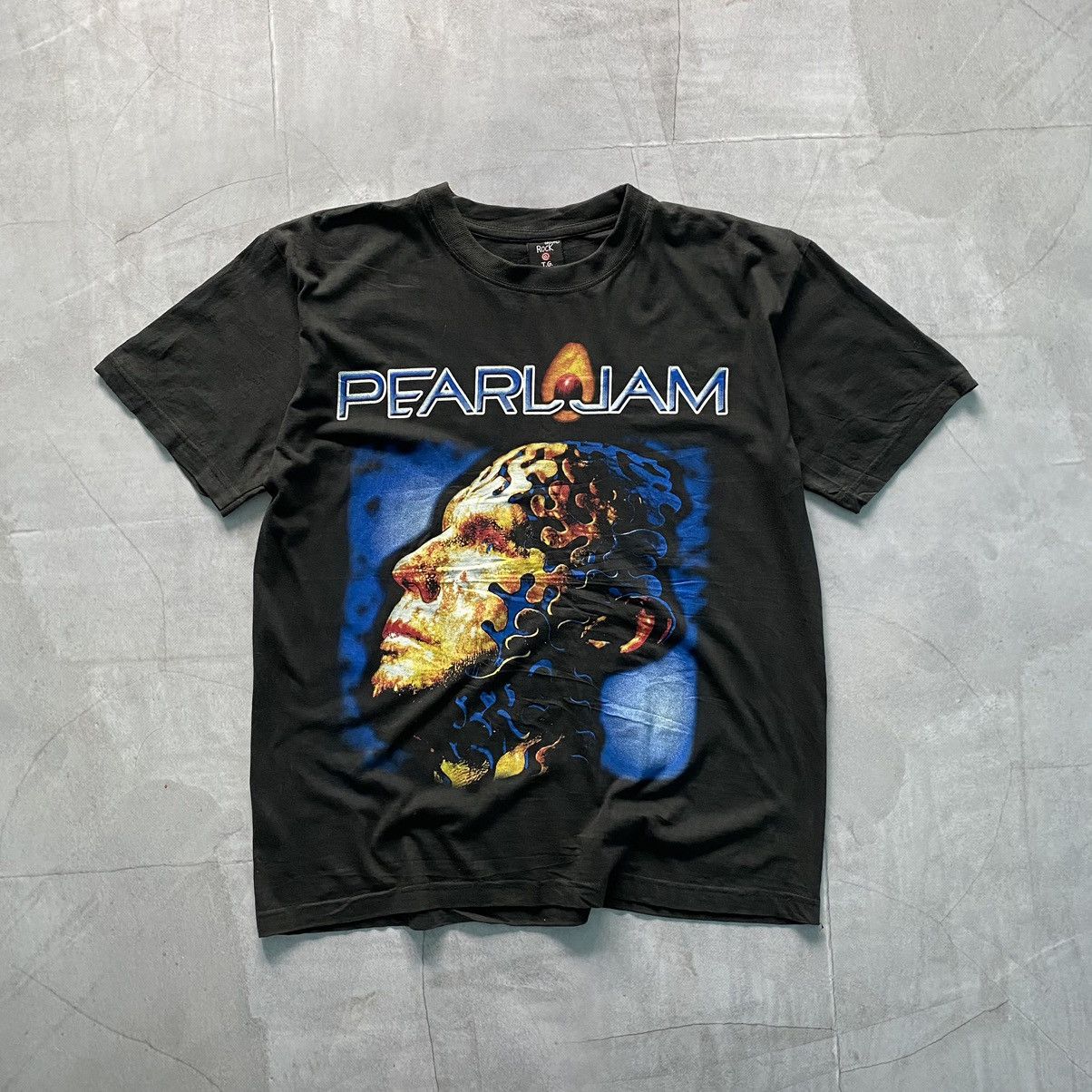 Band Tees 2006 Pearl Jam Avocado album t-shirt | Grailed