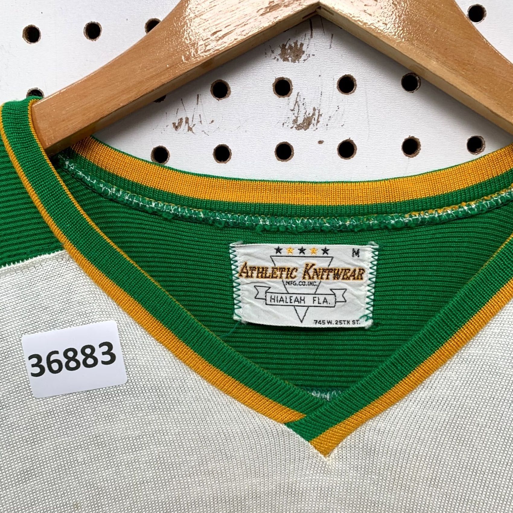Vintage Athletic Knitwear Hockey Jersey Mens Medium White Green #9 USA VTH 60s 17x26 Size US M / EU 48-50 / 2 - 3 Thumbnail