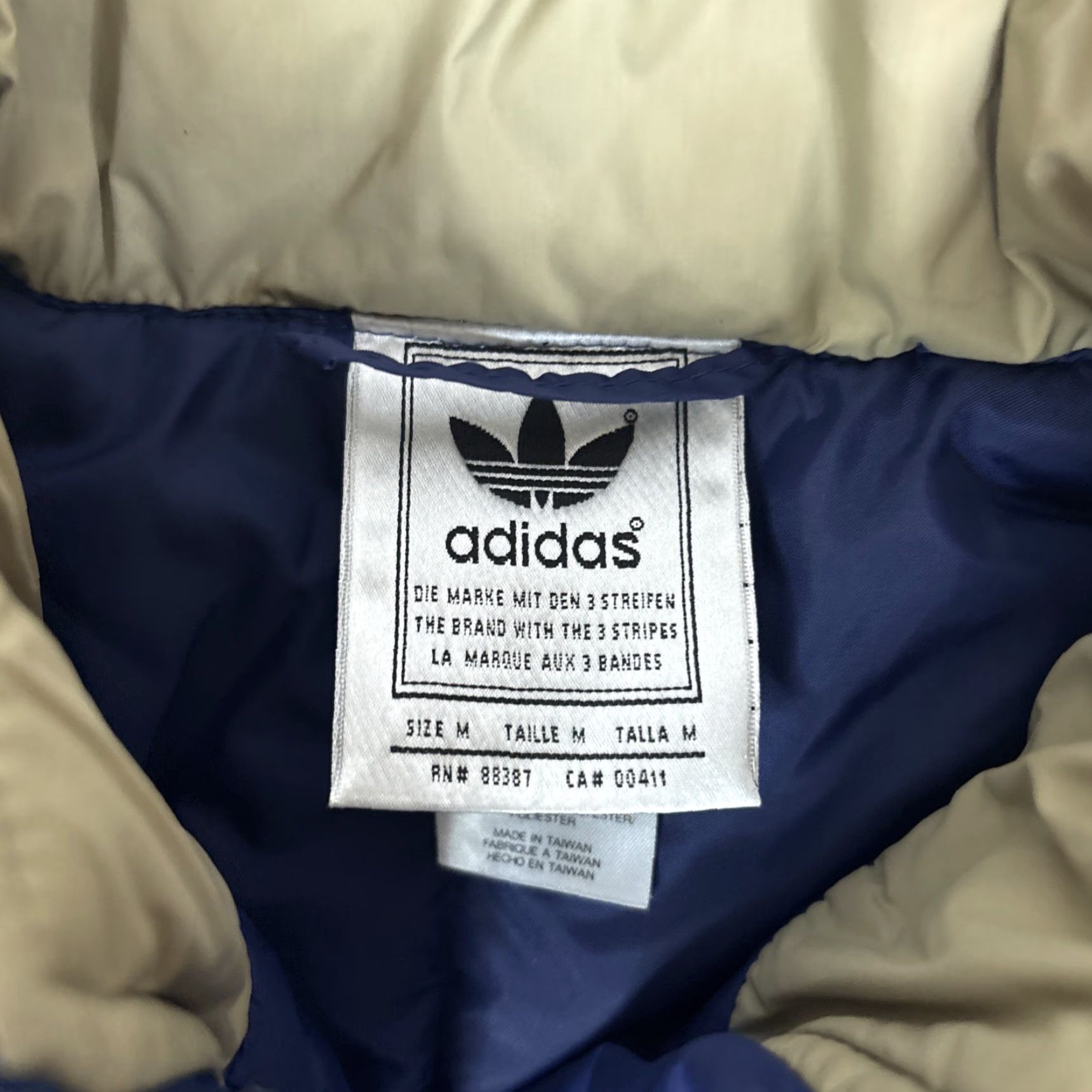 Adidas VINTAGE Adidas Puffer Jacket Men M Blue Tan Stripes 90s Y2K Nike? Size US M / EU 48-50 / 2 - 5 Thumbnail