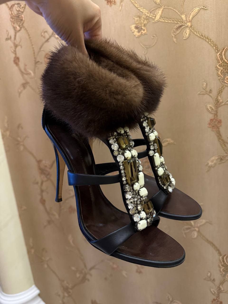 Giuseppe Zanotti Giuseppe Zanotti Jewel Embellished Leather Mink Fur Sandals Size US 9 / IT 39 - 4 Thumbnail