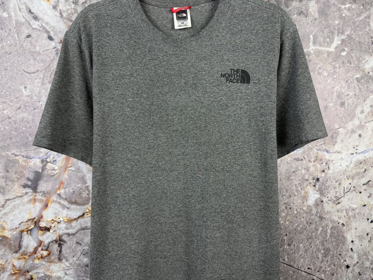 The North Face Men’s The North Face T-Shirt Grey Streetwear Size Medium Size US M / EU 48-50 / 2 - 4 Thumbnail