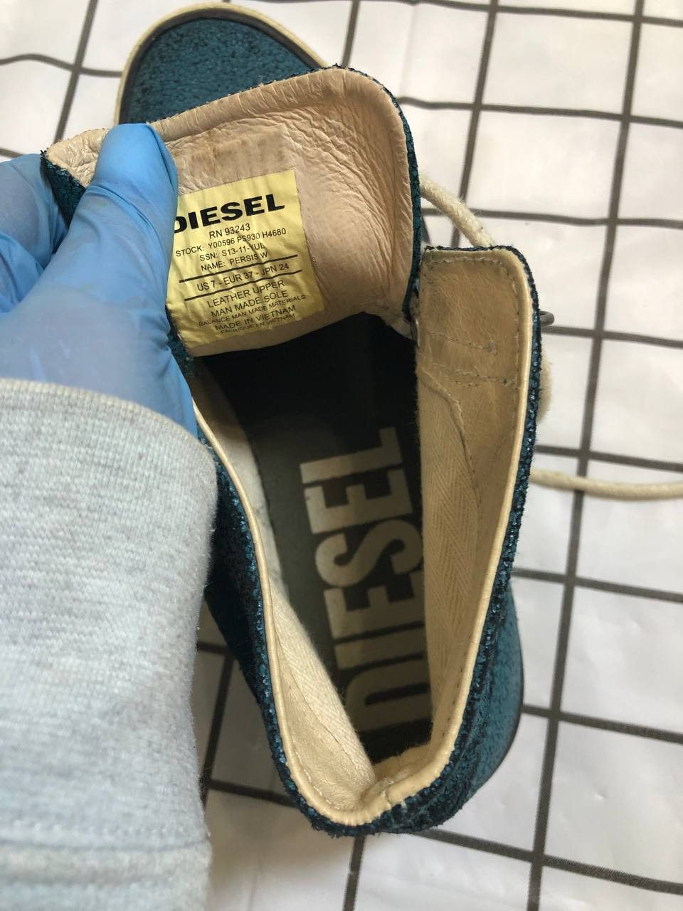 Diesel vintage Y2K Diesel Sneakers Mens WMNS Unisex USA Size US 7 / EU 40 - 6 Thumbnail