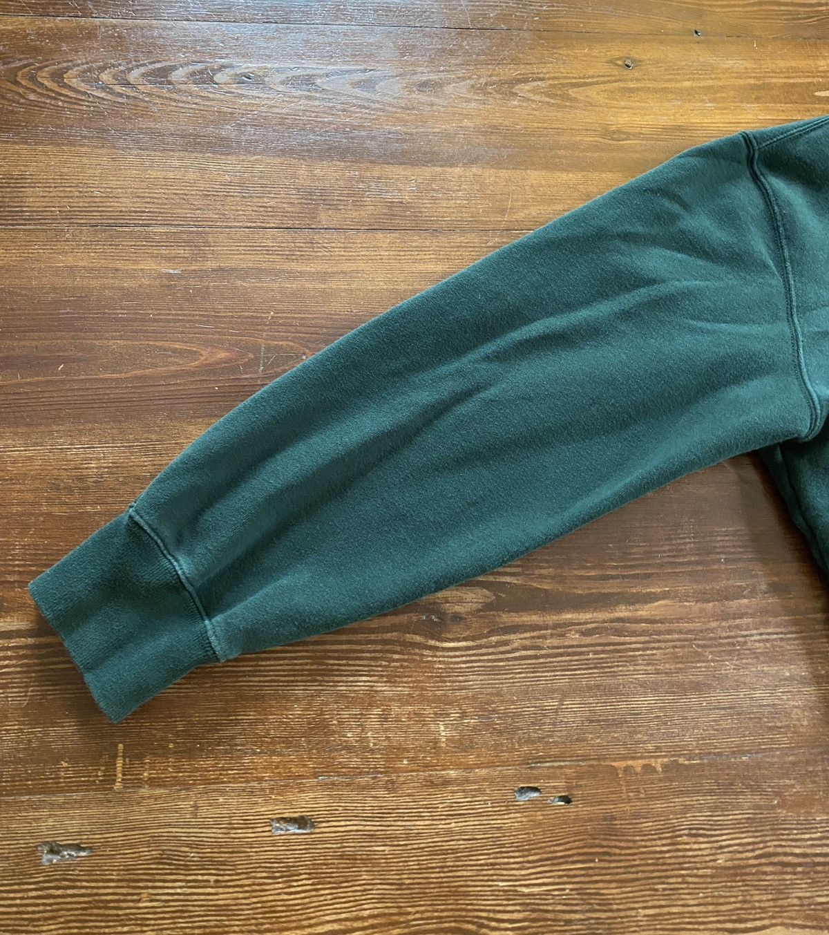 Tommy Hilfiger × Vintage Vintage ‘01 Tommy Hilfiger Crest Green Crewneck Sweatshirt Size US L / EU 52-54 / 3 - 10 Thumbnail