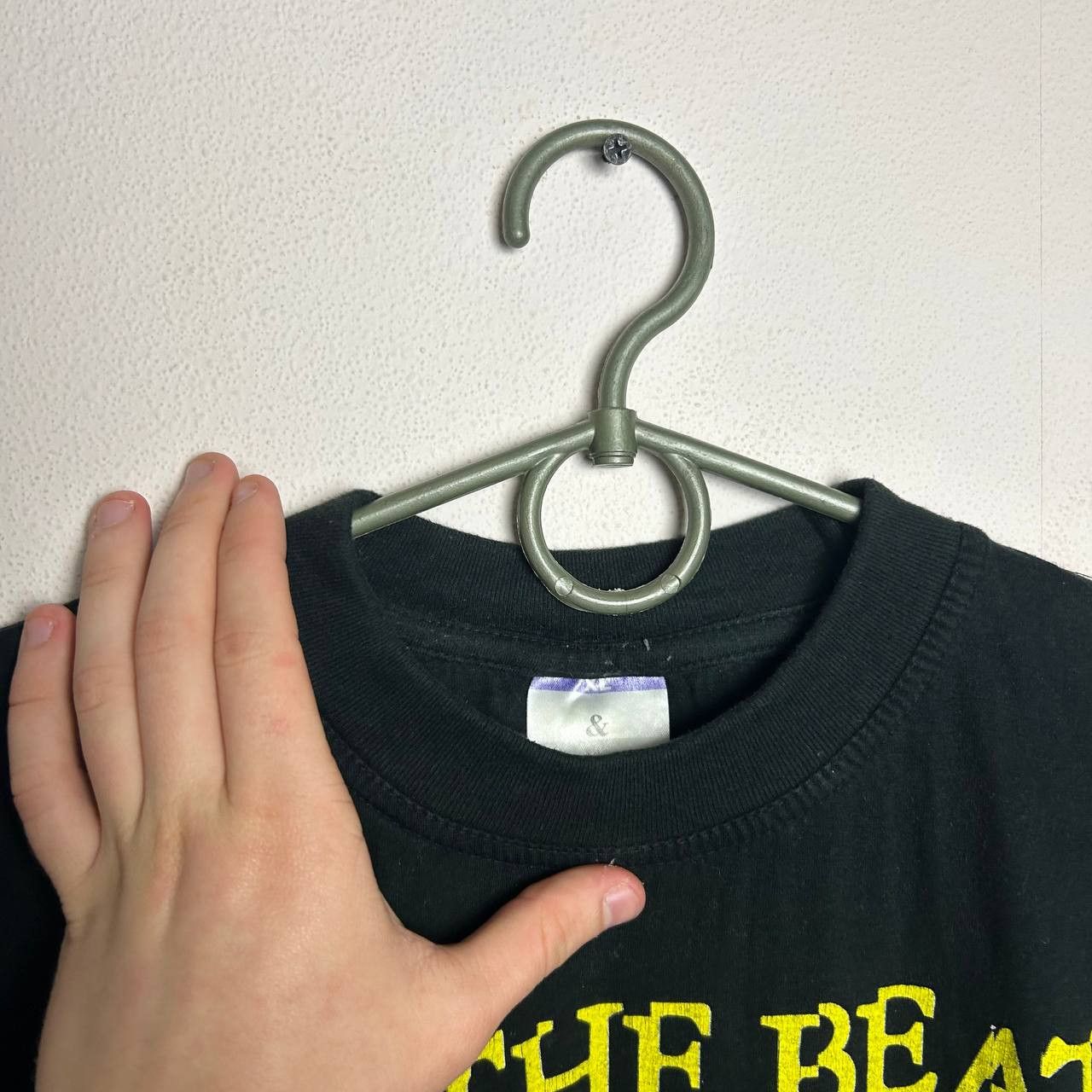 Band Tees Vintage Whispers And The Beat Goes On 90s band tee Size US XL / EU 56 / 4 - 10 Thumbnail
