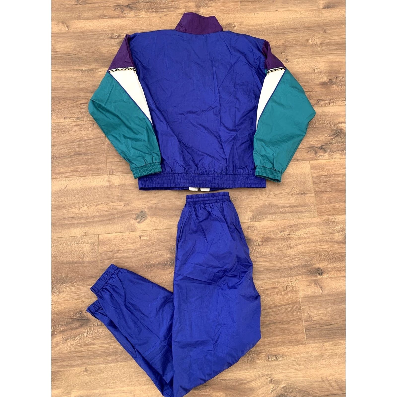 Vintage VINTAGE Suntera Track Jacket Pants Set Womens Medium Blue Polka Dot Nylon Tracksuit Jacket & Pants Women 90s Sports Style Size 32" / US 10 / IT 46 - 5 Thumbnail