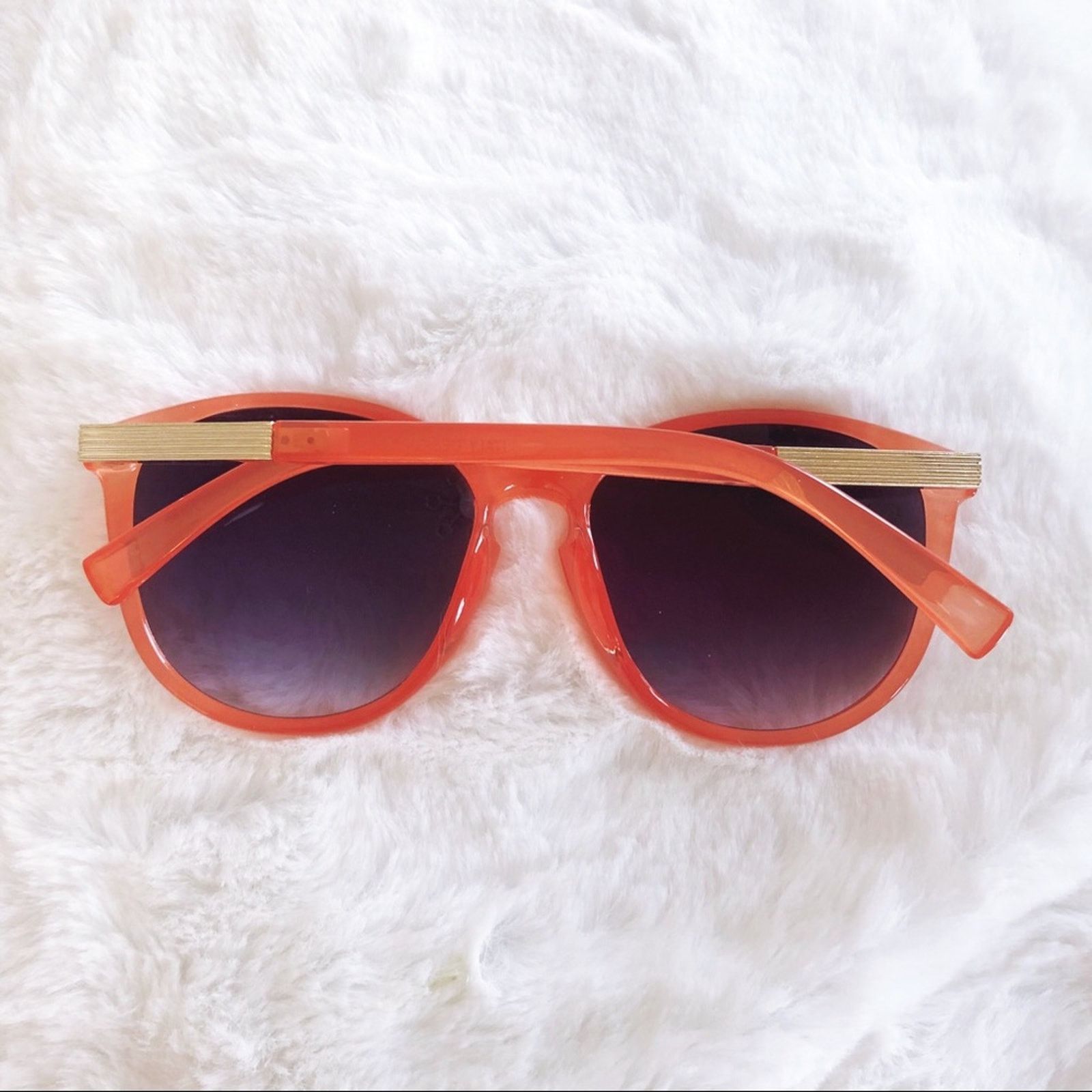 Other Celia Red Cat Eye Full Rim Sunglasses Size ONE SIZE - 9 Thumbnail