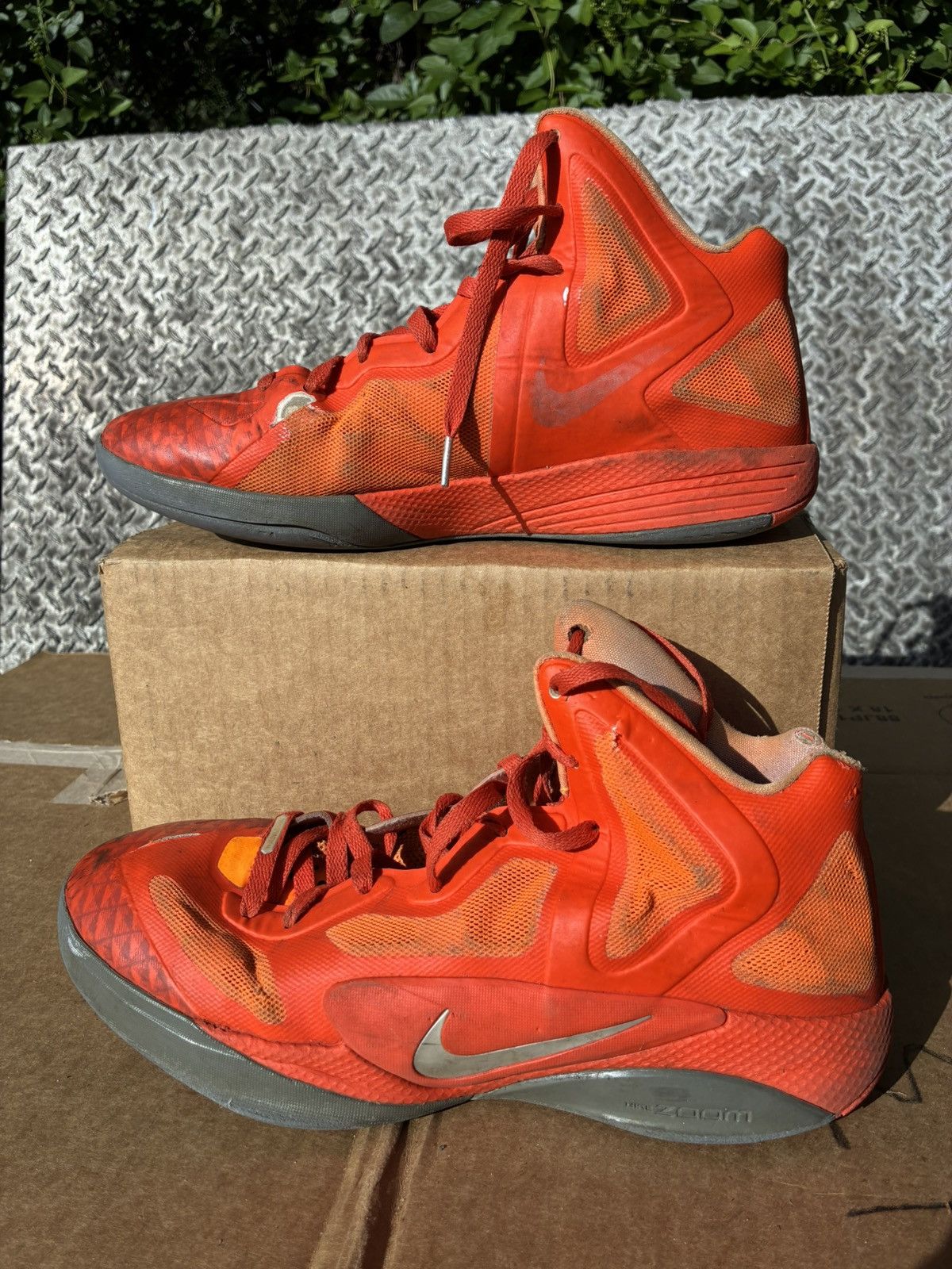 Nike Nike Zoom Hyperfuse Basketball Sneakers Orange 469757-800 Size US 11.5 / EU 44-45 - 2 Thumbnail