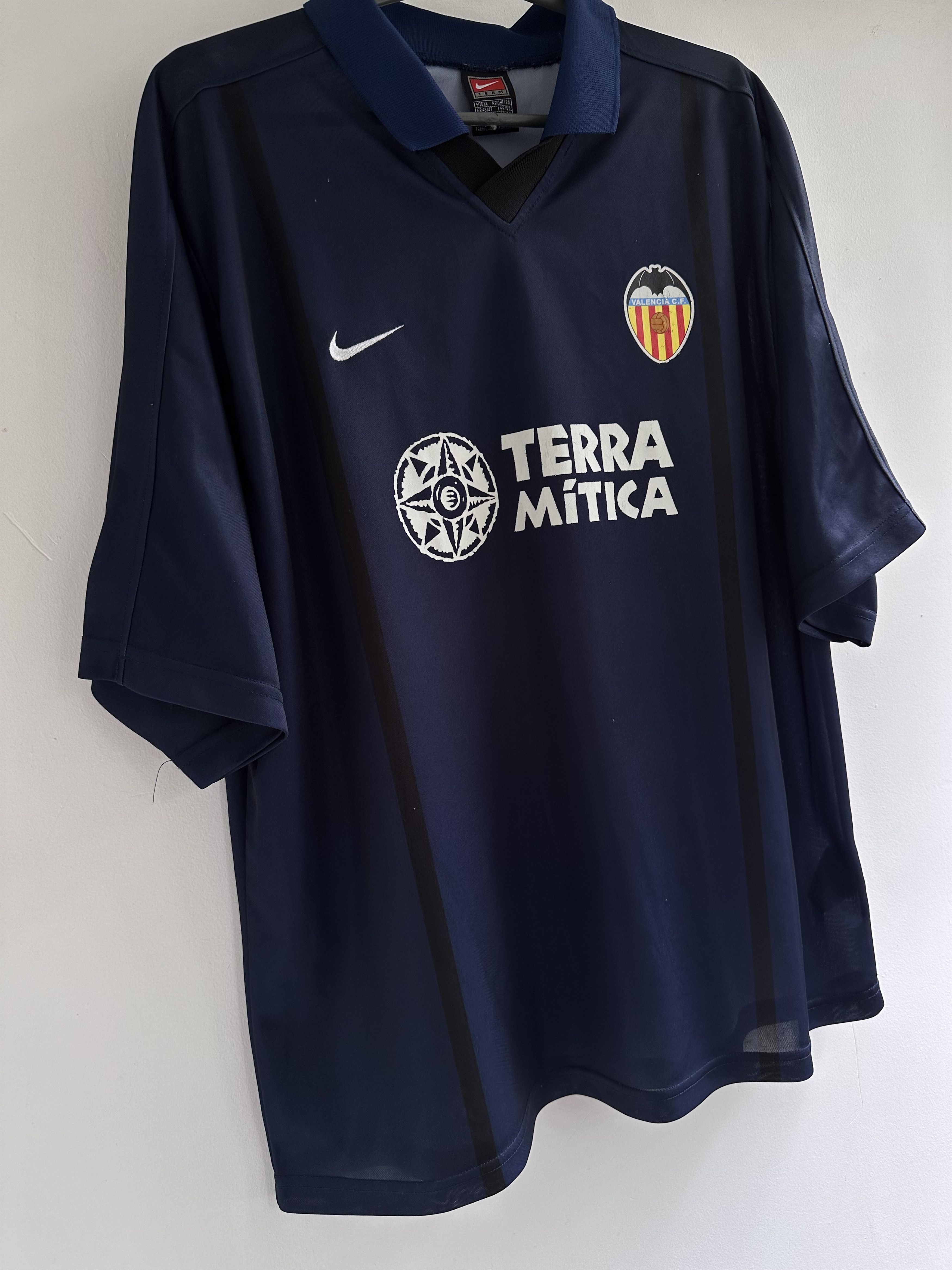 Nike Nike Vintage Valencia Soccer Jersey t shirt Size US XL / EU 56 / 4 - 2 Thumbnail
