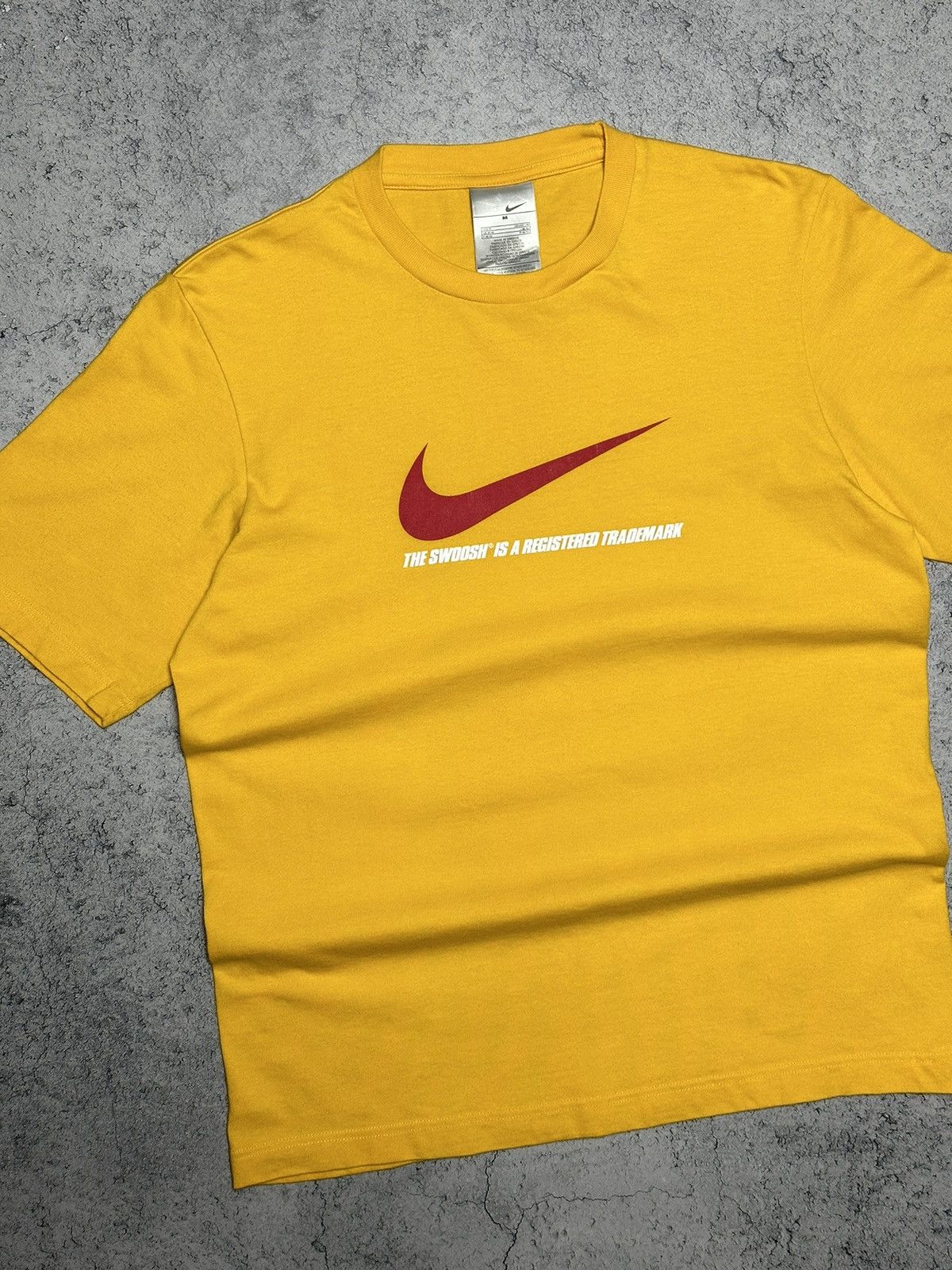 Nike × Vintage Nike Vintage Center Big Swoosh T-Shirt Size US M / EU 48-50 / 2 - 2 Thumbnail