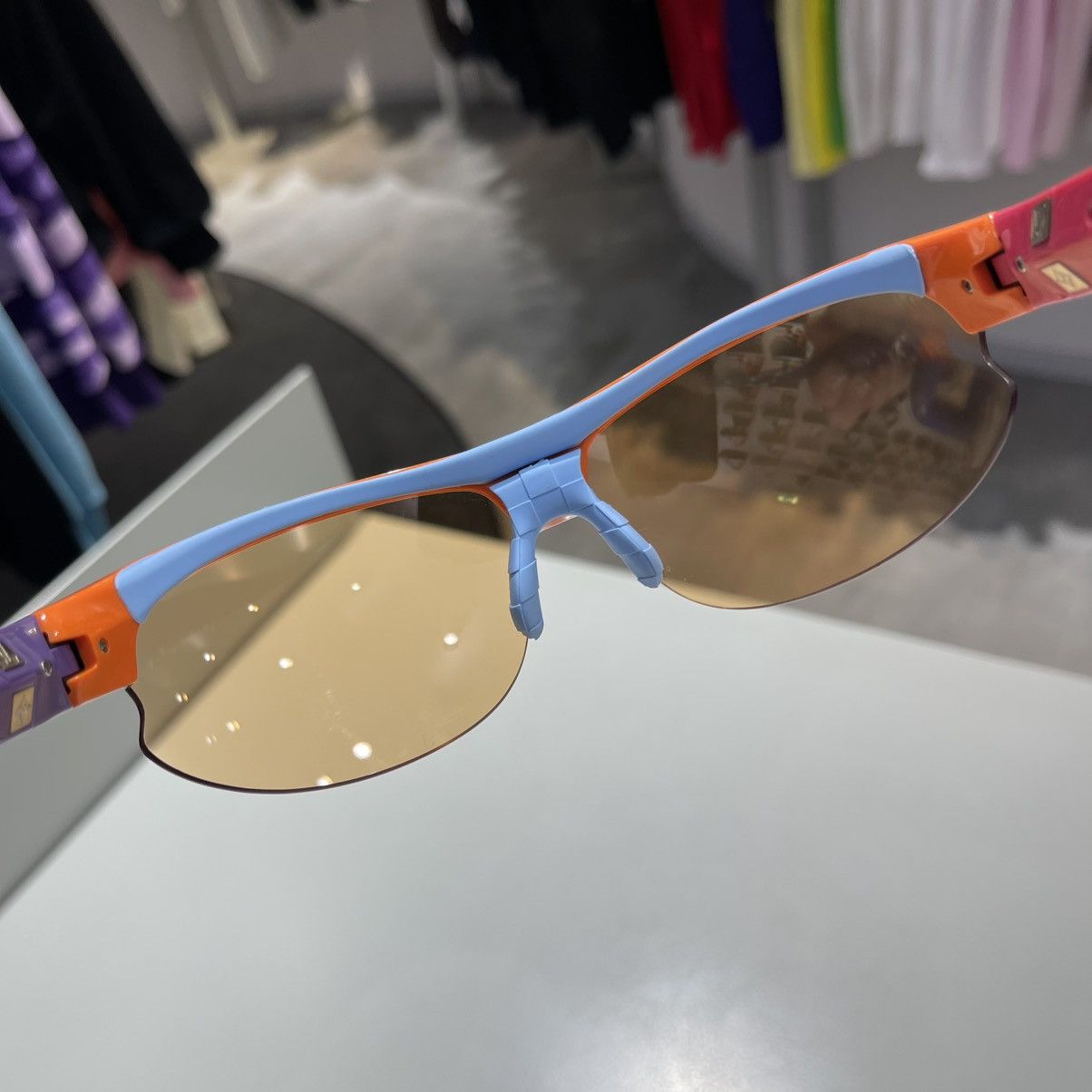 Louis Vuitton Louis Vuitton 4Motion Orange Sunglasses Size ONE SIZE - 10 Thumbnail