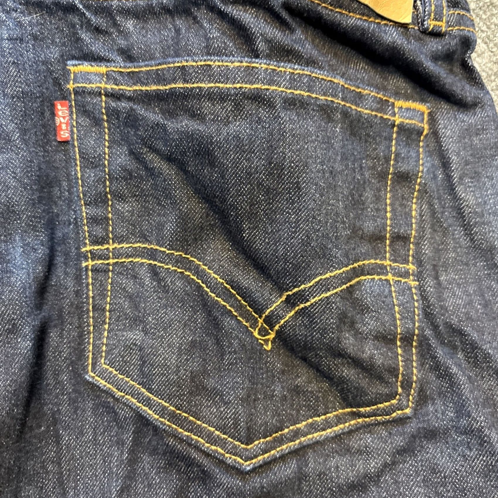 Levi's VINTAGE Levi's 501 Jeans 90s-2000s Mens Button-Fly Red Tab 36x30 Keychain Logo 5-Pocket Denim Blue Straight Size US 36 / EU 52 - 3 Thumbnail
