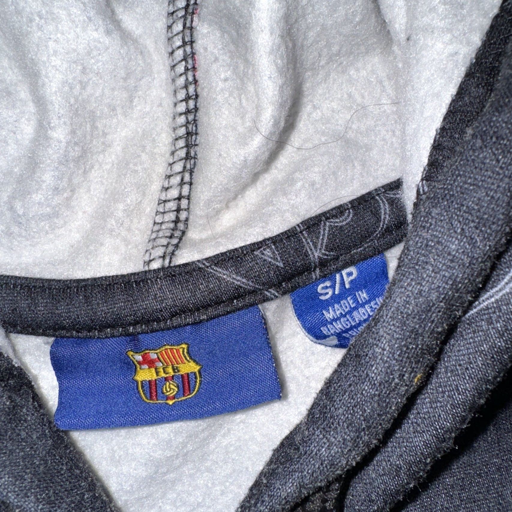 Vintage FC Barcelona Hoodie Sweatshirt Black Small Mens S All Over Print Size US S / EU 44-46 / 1 - 3 Thumbnail