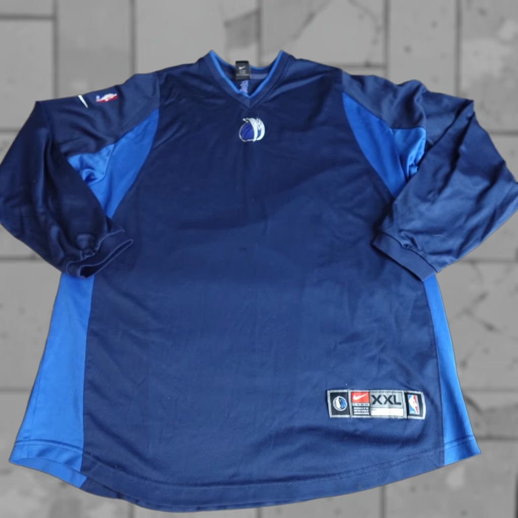 Nike VINTAGE Nike Shirt 2XL Blue Dallas Mavericks Embroidered Double Sided V-Neck Shirt Mens Size US XXL / EU 58 / 5 - 1 Thumbnail