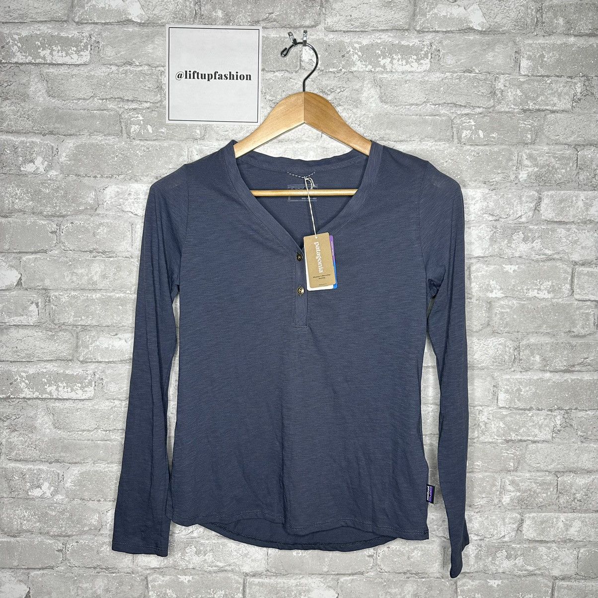 Patagonia Patagonia Women's Mainstay Henley Long Sleeve Shirt NWT XS Size XS / US 0-2 / IT 36-38 - 1 Thumbnail