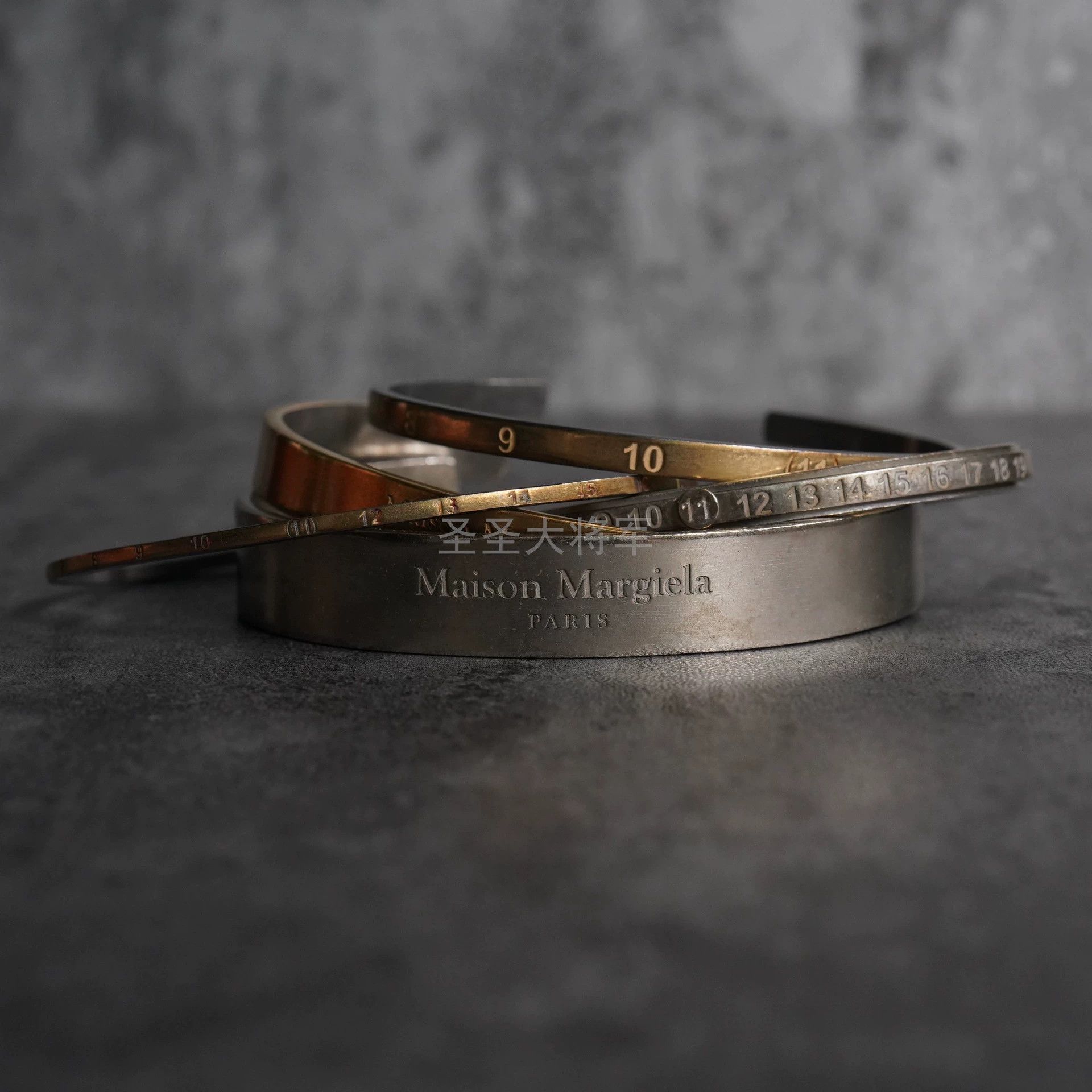 Maison Margiela Maison Margiela Distressed Logo Wide Silver Bracelet Size ONE SIZE - 2 Thumbnail