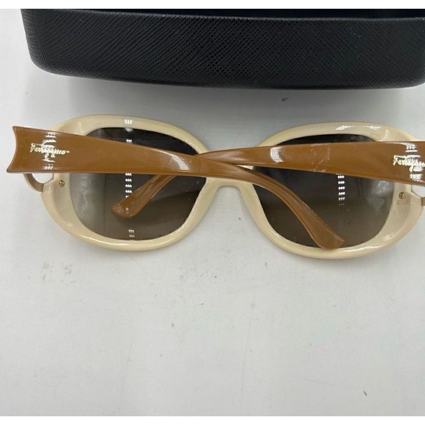 Salvatore Ferragamo Women’s Salvatore Ferragamo, sunglasses made in Italy Size ONE SIZE - 3 Thumbnail