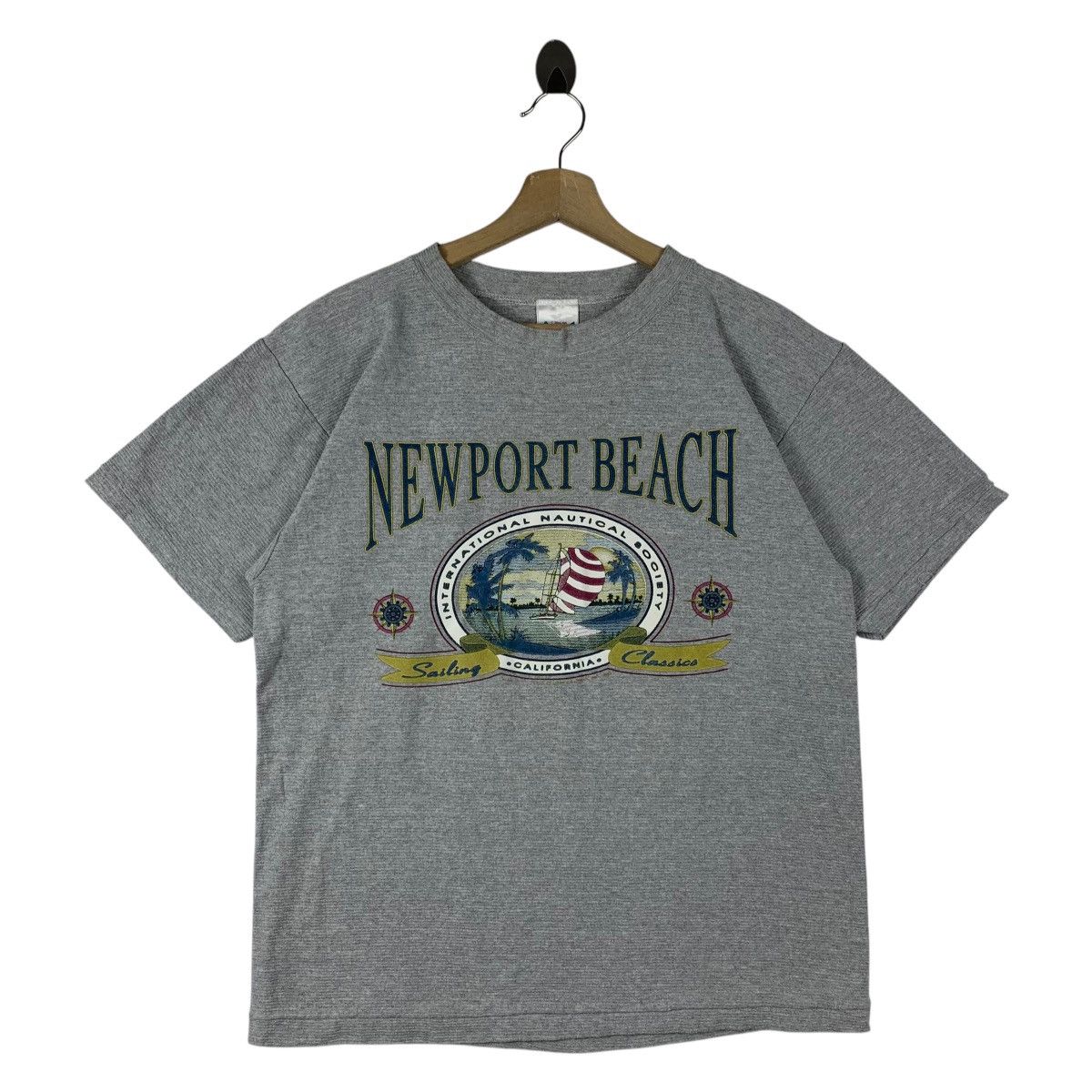 Vintage Vintage 90s NEWPORT BEACH Printed tee Size US M / EU 48-50 / 2 - 1 Thumbnail