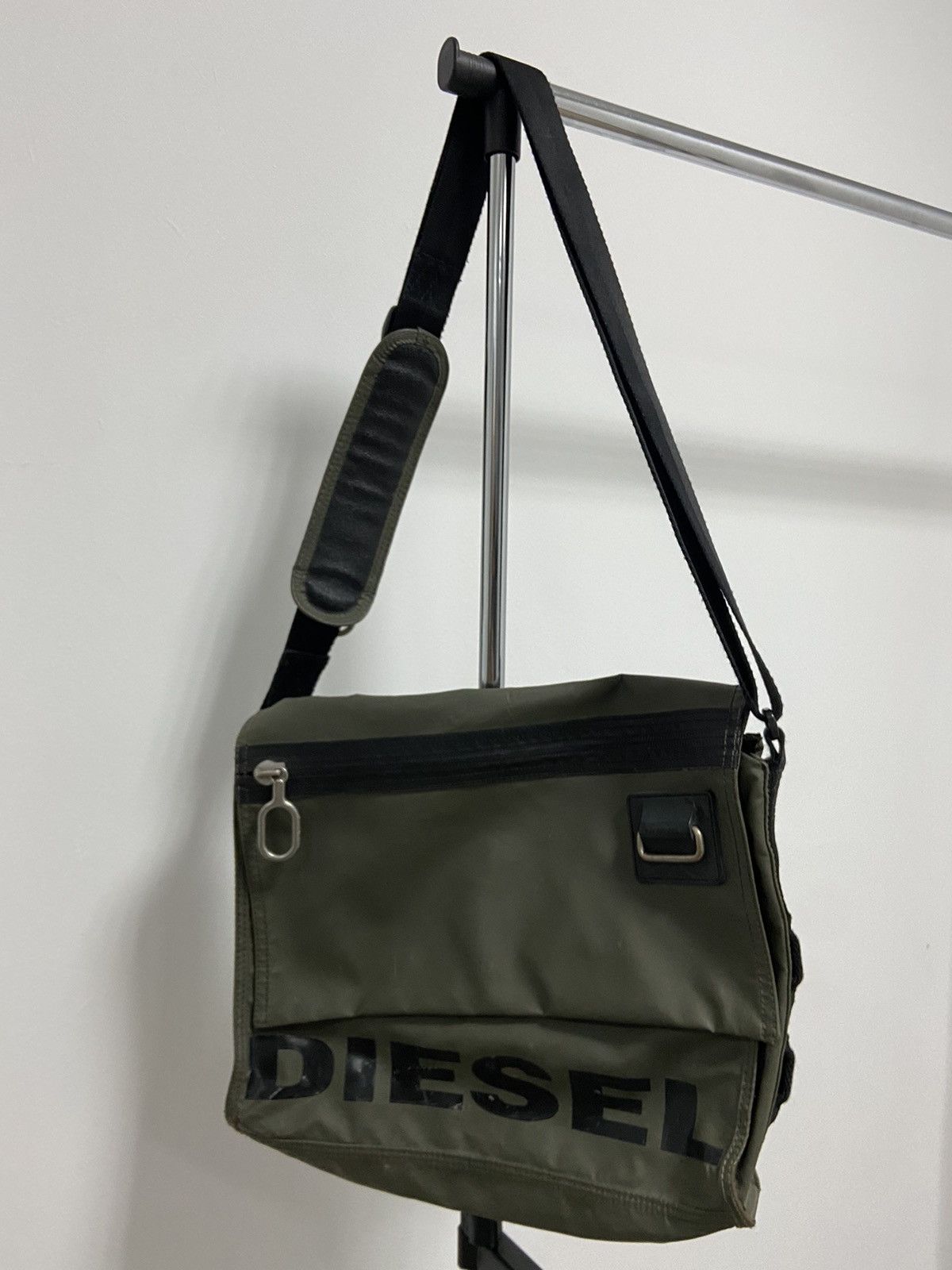 Diesel Diesel Shoulder Bag Vintage Big Logo Rubber Size ONE SIZE - 1 Thumbnail