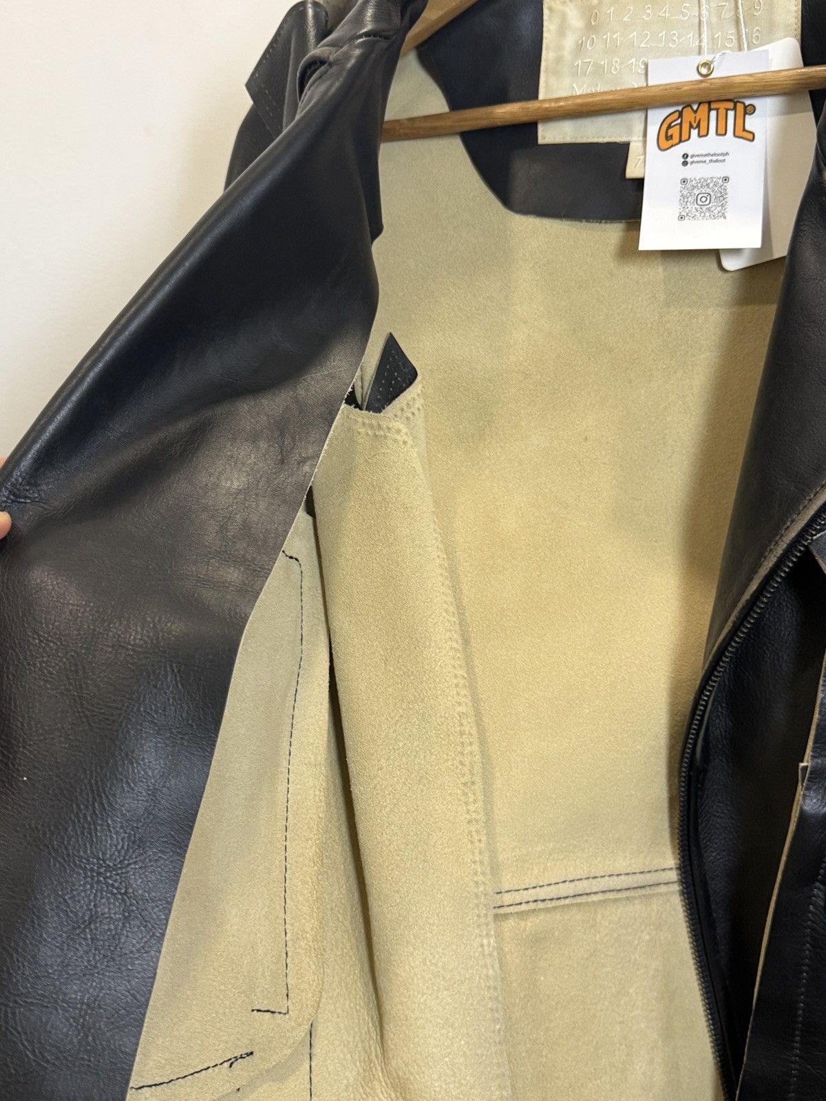 H&M × Maison Margiela Deconstructed Leather Biker Jacket Size XS / US 0-2 / IT 36-38 - 11 Thumbnail