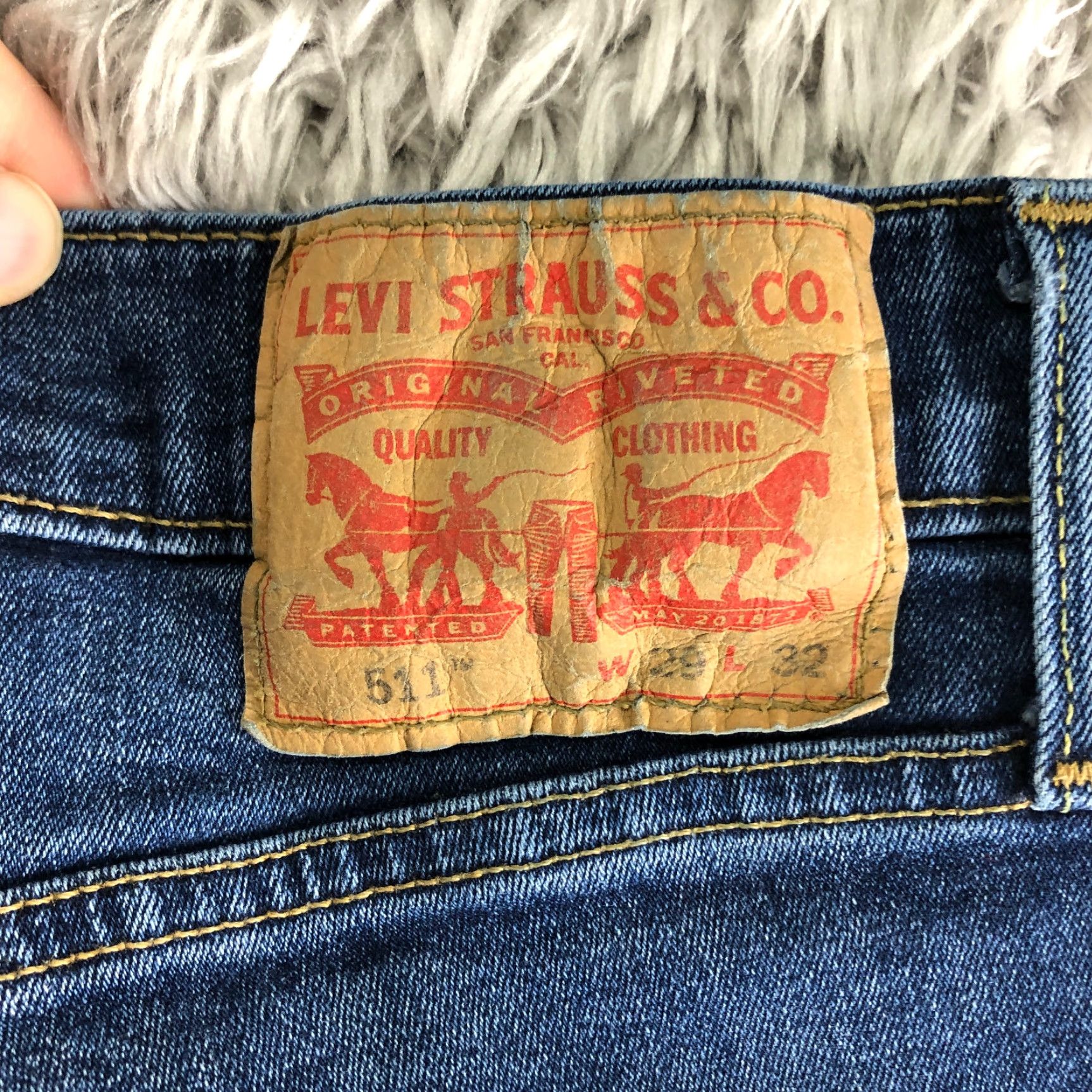 Levi's Levi's 511 Jeans Mens 29x32 Mid Rise Tapered Leg Medium Wash Blue Denim Jeans Size US 29 - 6 Thumbnail