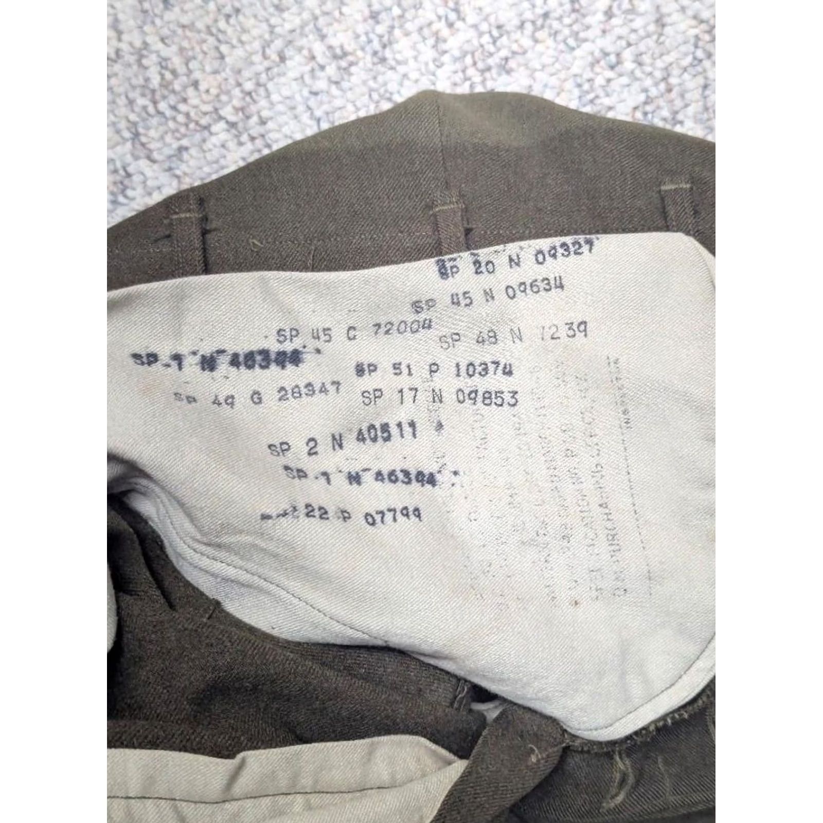 Vintage VINTAGE US Military Green Wool Pants 28x30 Mens Military 1940s 1950s WW2 Korean Green Wool Pants Mens Size US 28 / EU 44 - 5 Thumbnail