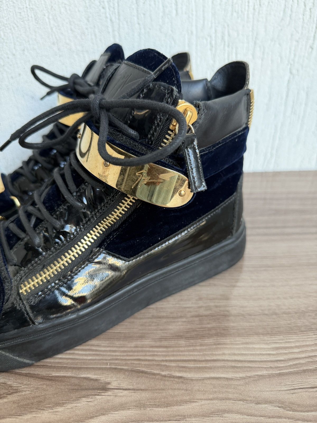 Giuseppe Zanotti chained double zip velvet sneaker Size US 8.5 / EU 41-42 - 11 Thumbnail