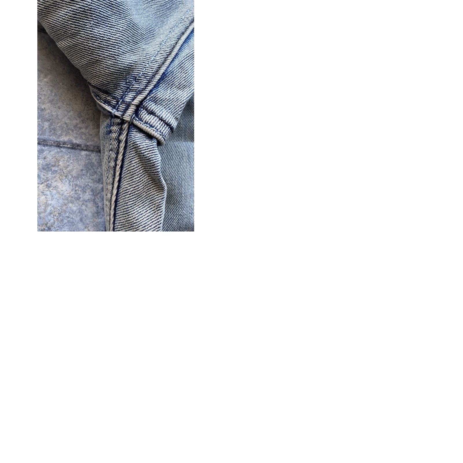 Giorgio Armani Giorgio Armani Jeans Men Embroidered Logo Leather Accents Size 36 Regular See Photos See Photos Pockets Size US 36 / EU 52 - 12 Thumbnail