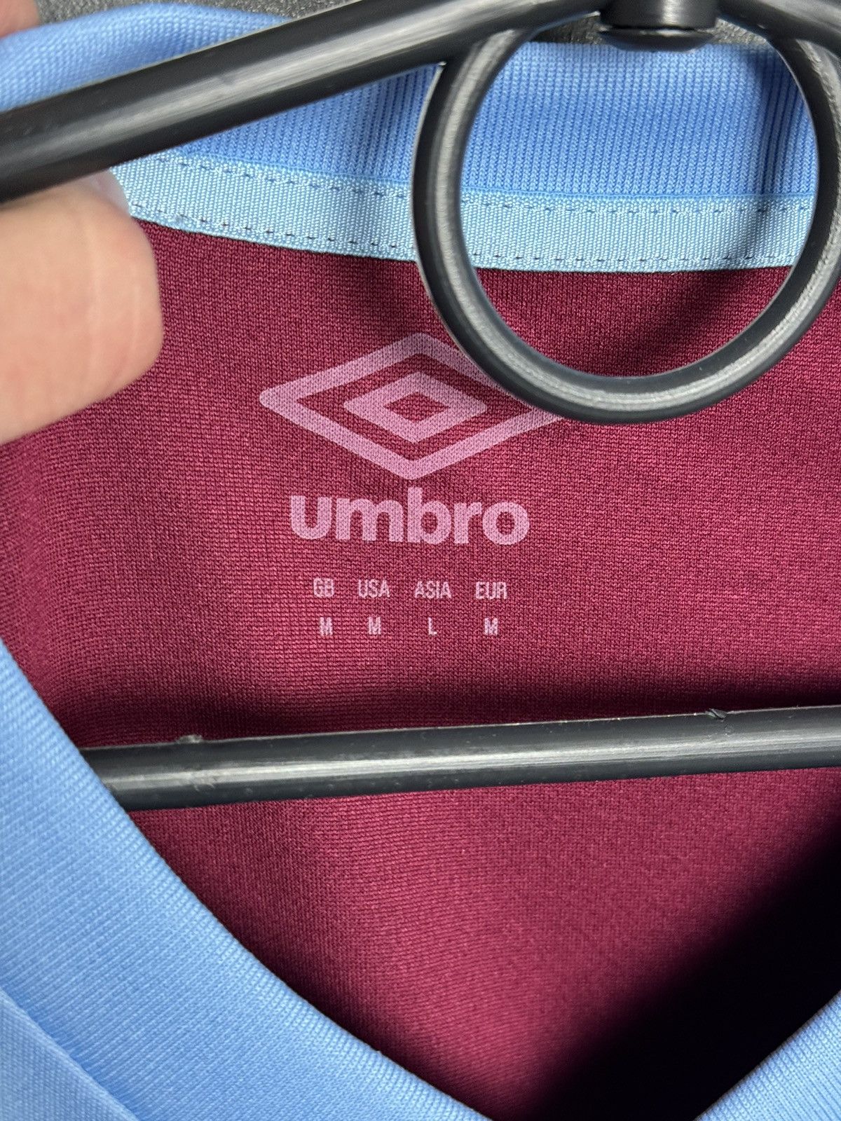 Umbro New West Ham United 19/20 Home Football Jersey Size US M / EU 48-50 / 2 - 9 Thumbnail