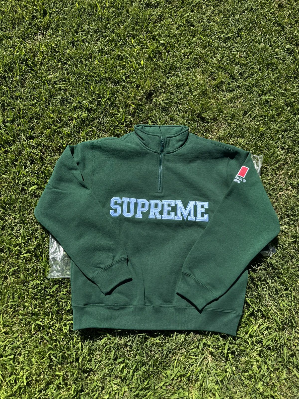 Supreme Supreme Milan Shop Flag Half Zip Pullover Size US S / EU 44-46 / 1 - 1 Thumbnail
