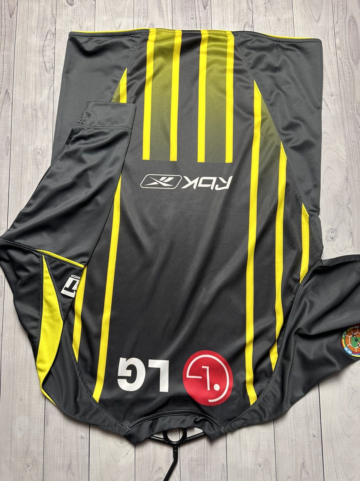 Reebok × Vintage Vintage São Paolo soccer jersey goalkeeper Reebok rare XL Size US XL / EU 56 / 4 - 8 Thumbnail