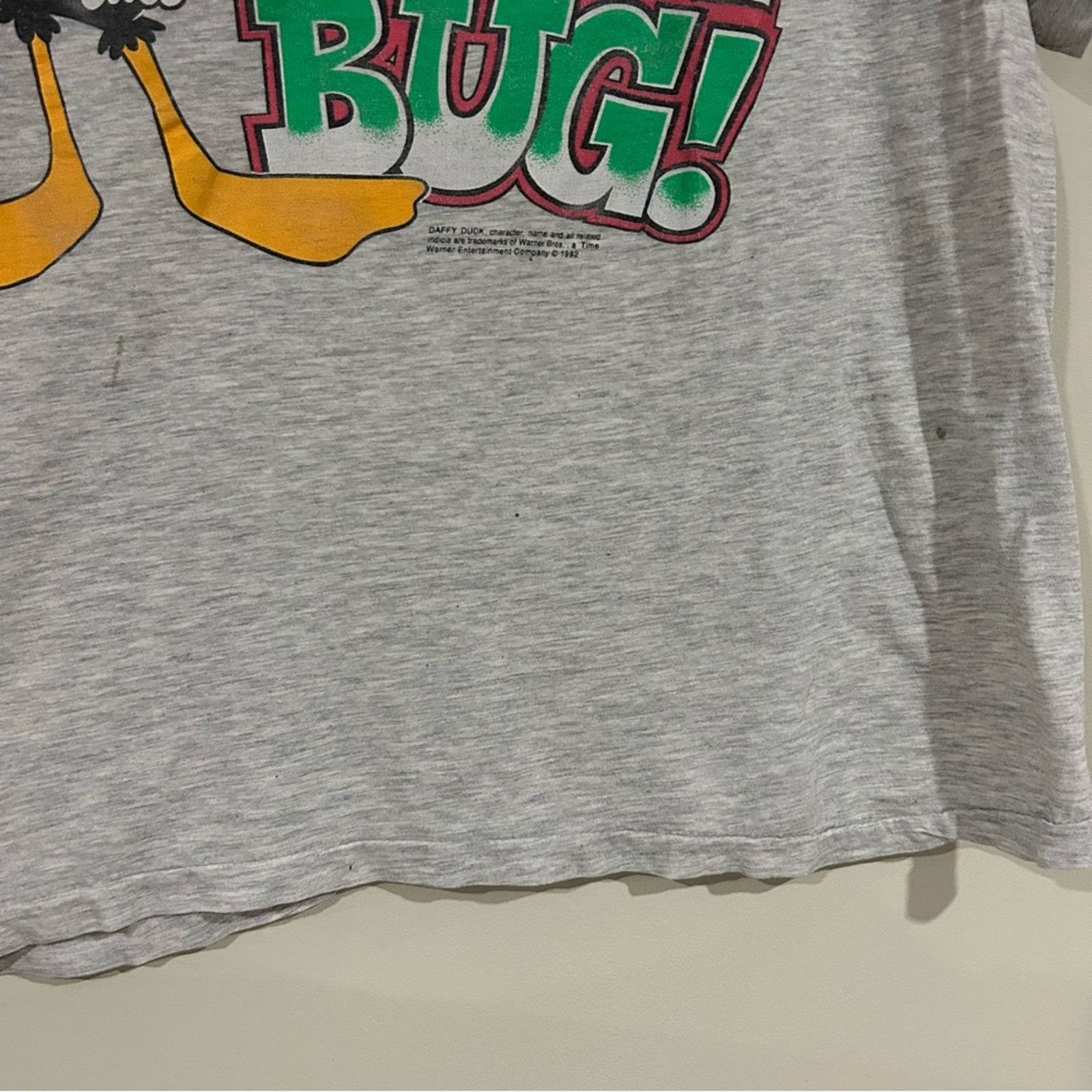 Warner Bros Vintage 1992 Daffy Duck Bah Hum Bug Christmas Shirt Size US L / EU 52-54 / 3 - 6 Thumbnail