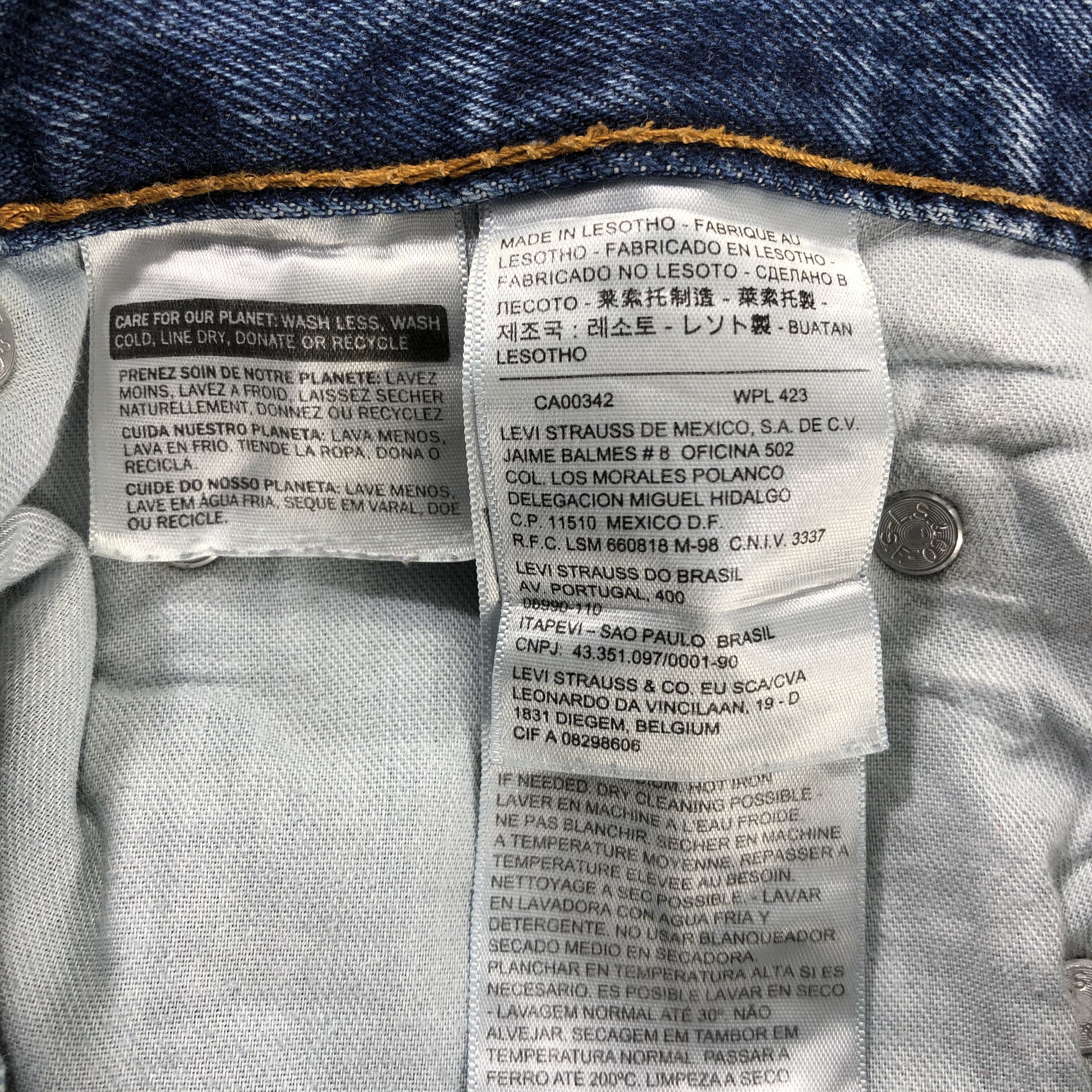 Levi's Vintage Blue Wash Levis 550 Jeans-J2384 Size US 33 - 10 Thumbnail