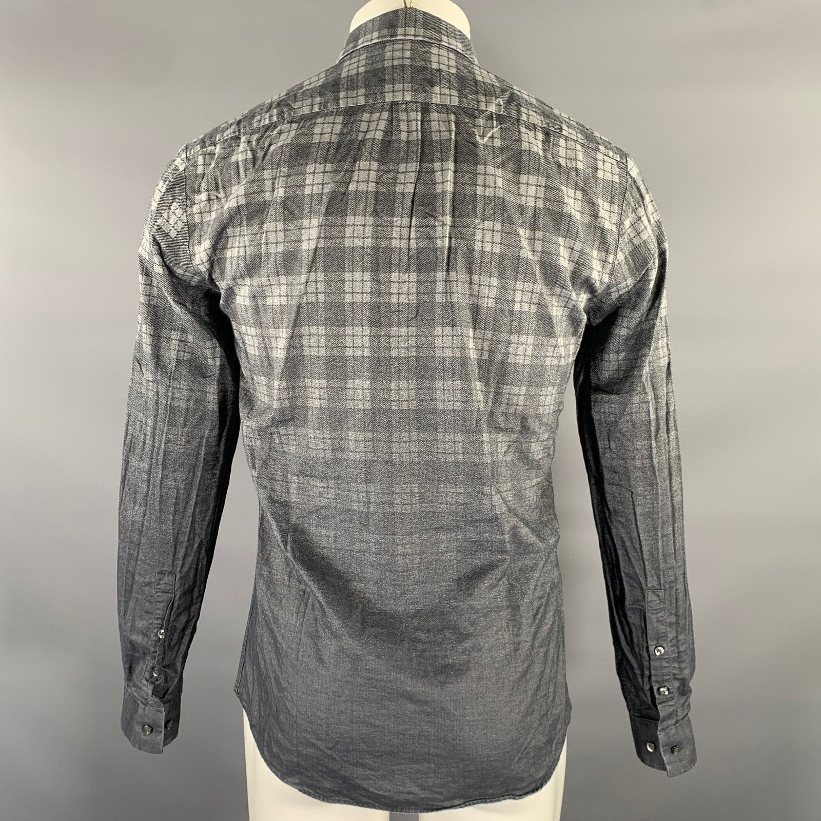 Hugo Boss HUGO BOSS Size M Grey Plaid Cotton Long Sleeve Shirt Size US M / EU 48-50 / 2 - 3 Thumbnail