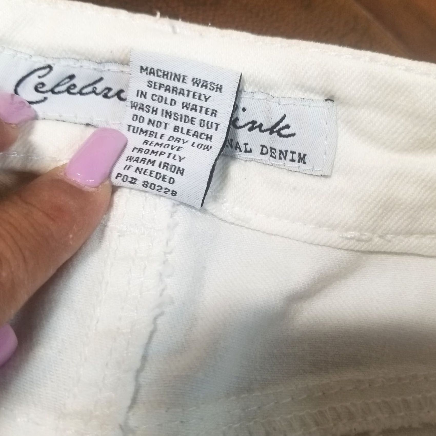 Vintage Celebrity Pink Women's Denim Short Jeans Stretch White Size 1 Juniors Frayed Mens? Size 30" / US 8 / IT 44 - 4 Thumbnail