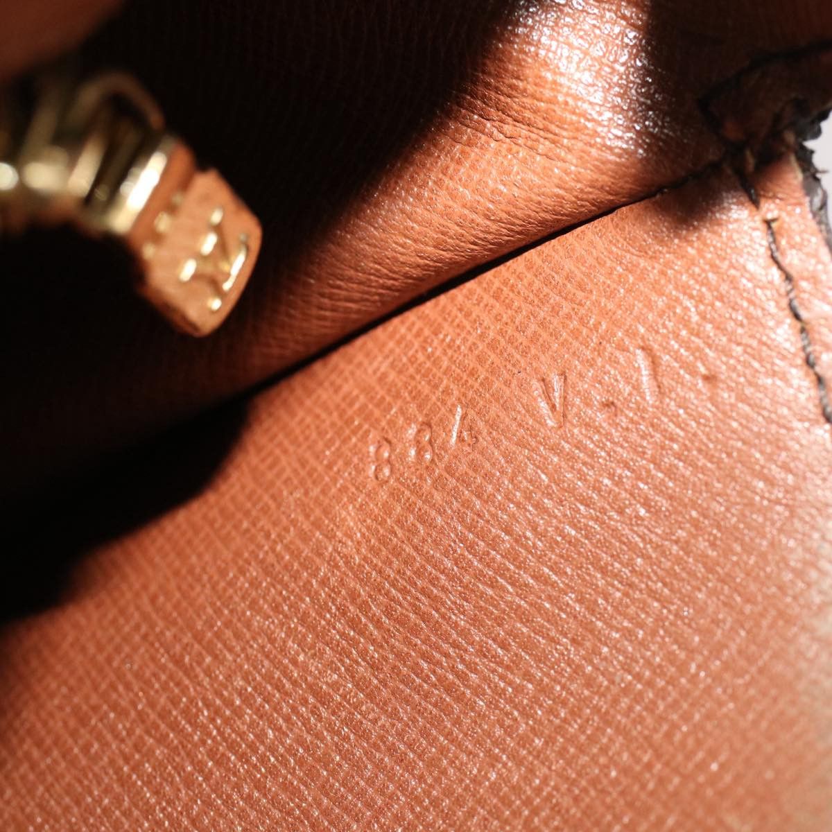 Louis Vuitton LOUIS VUITTON Monogram Saint Cloud GM Shoulder Bag M51242 Size ONE SIZE - 12 Thumbnail