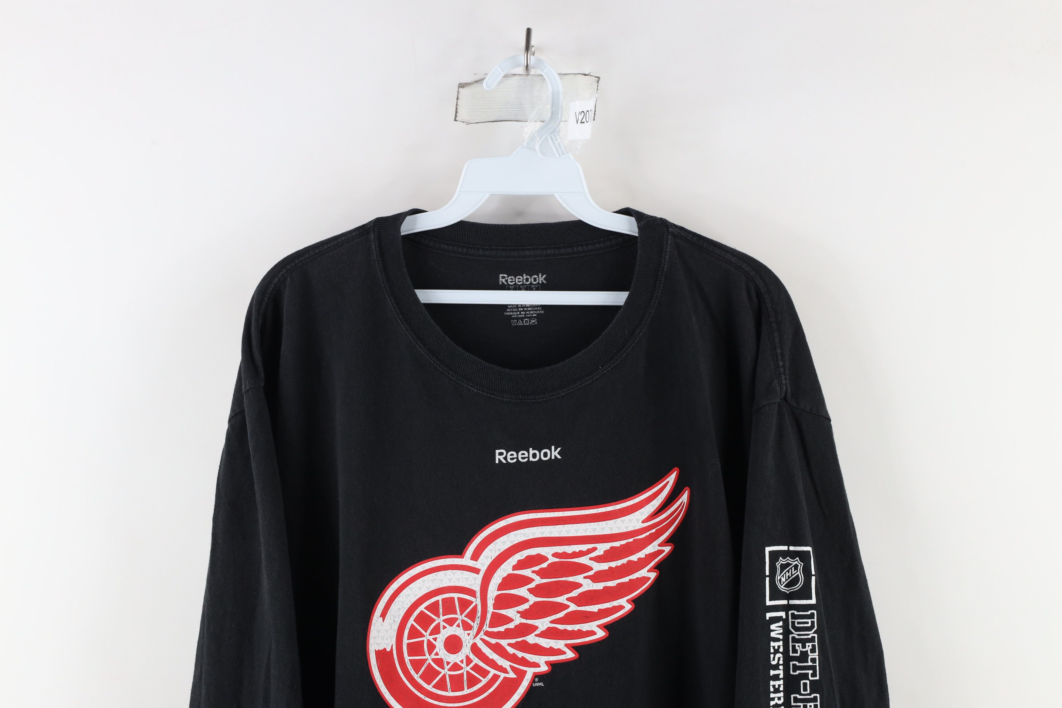 Reebok × Vintage Vintage Reebok Detroit Red Wings Hockey Long Sleeve T-Shirt Size US XL / EU 56 / 4 - 2 Thumbnail