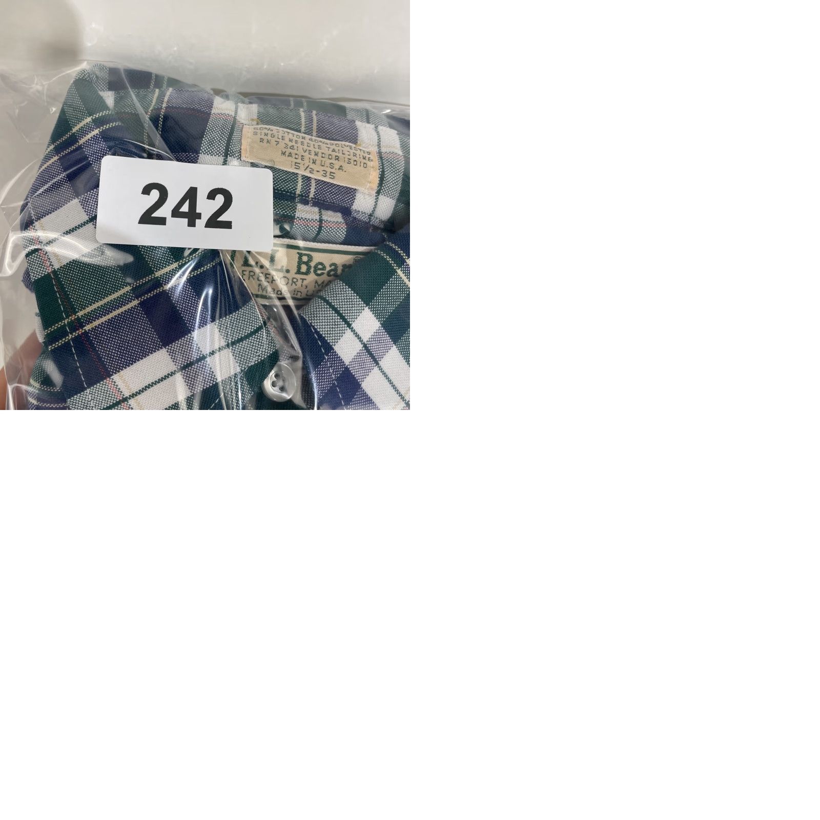 Vintage VINTAGE LL Bean 15 1/2 35 Green Blue Plaid Single Needle Tailored Shirt USA Size US L / EU 52-54 / 3 - 11 Thumbnail
