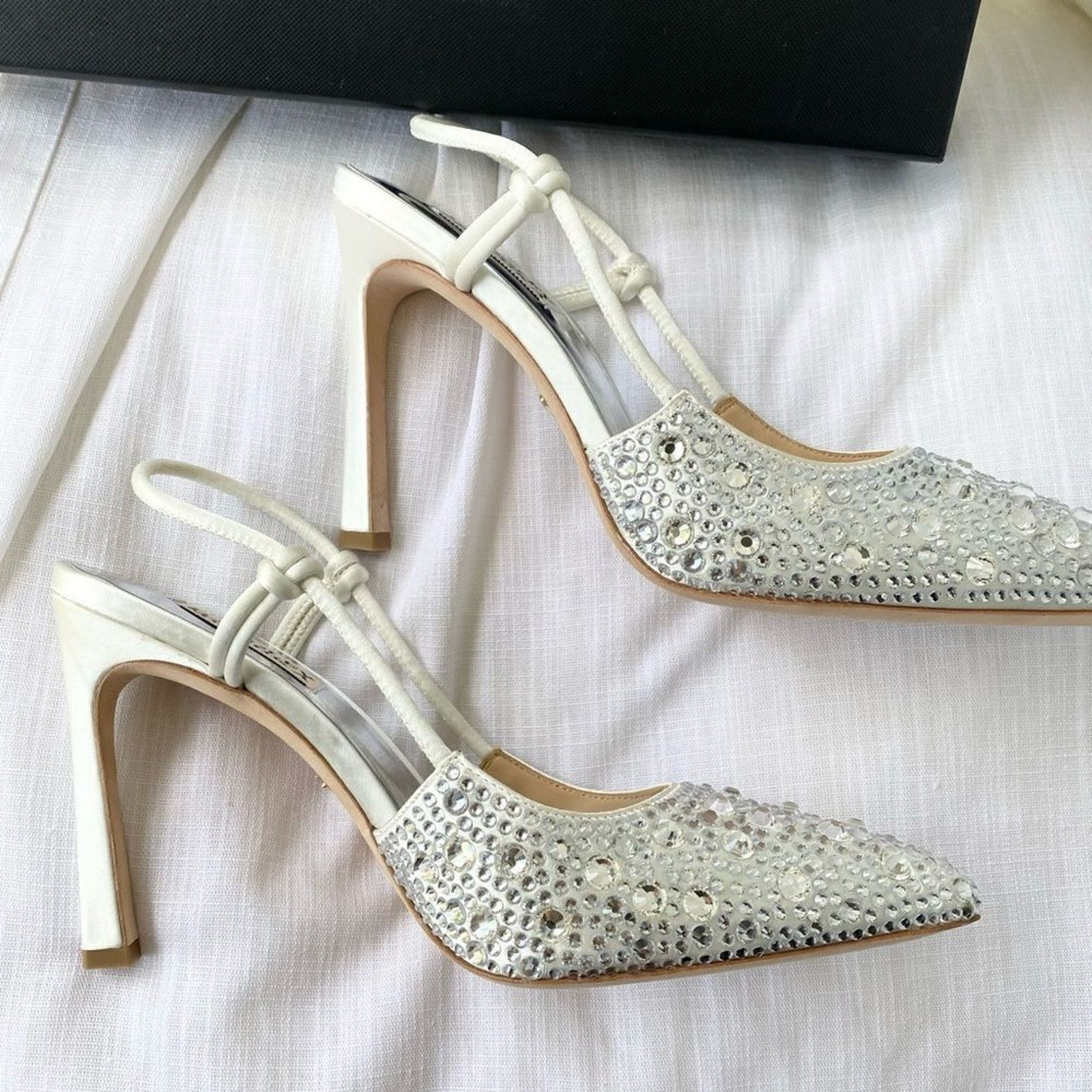Badgley Mischka Badgley Mischka White Satin Crystal Heel Pumps - Size 8.5 Size US 8.5 / IT 38.5 - 1 Thumbnail