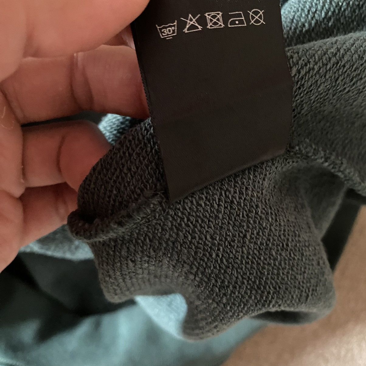 Vetements Vetements METAL PATCH LOGO Hoodie Size US S / EU 44-46 / 1 - 8 Thumbnail