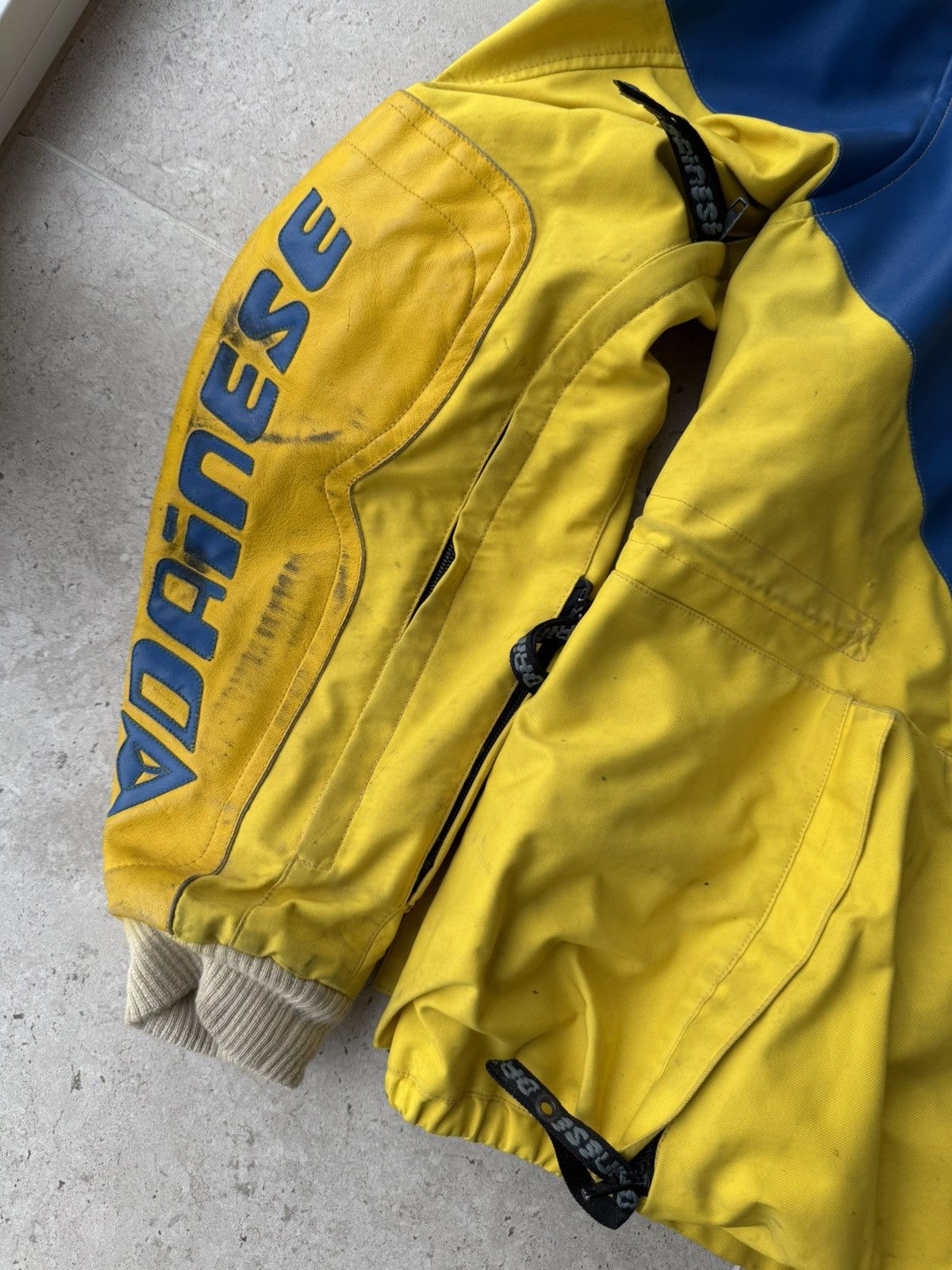 Dainese 🔥VERY RARE Dainese Hydrogen Racing Jacket Suzuki Honda🔥 Size US L / EU 52-54 / 3 - 7 Thumbnail