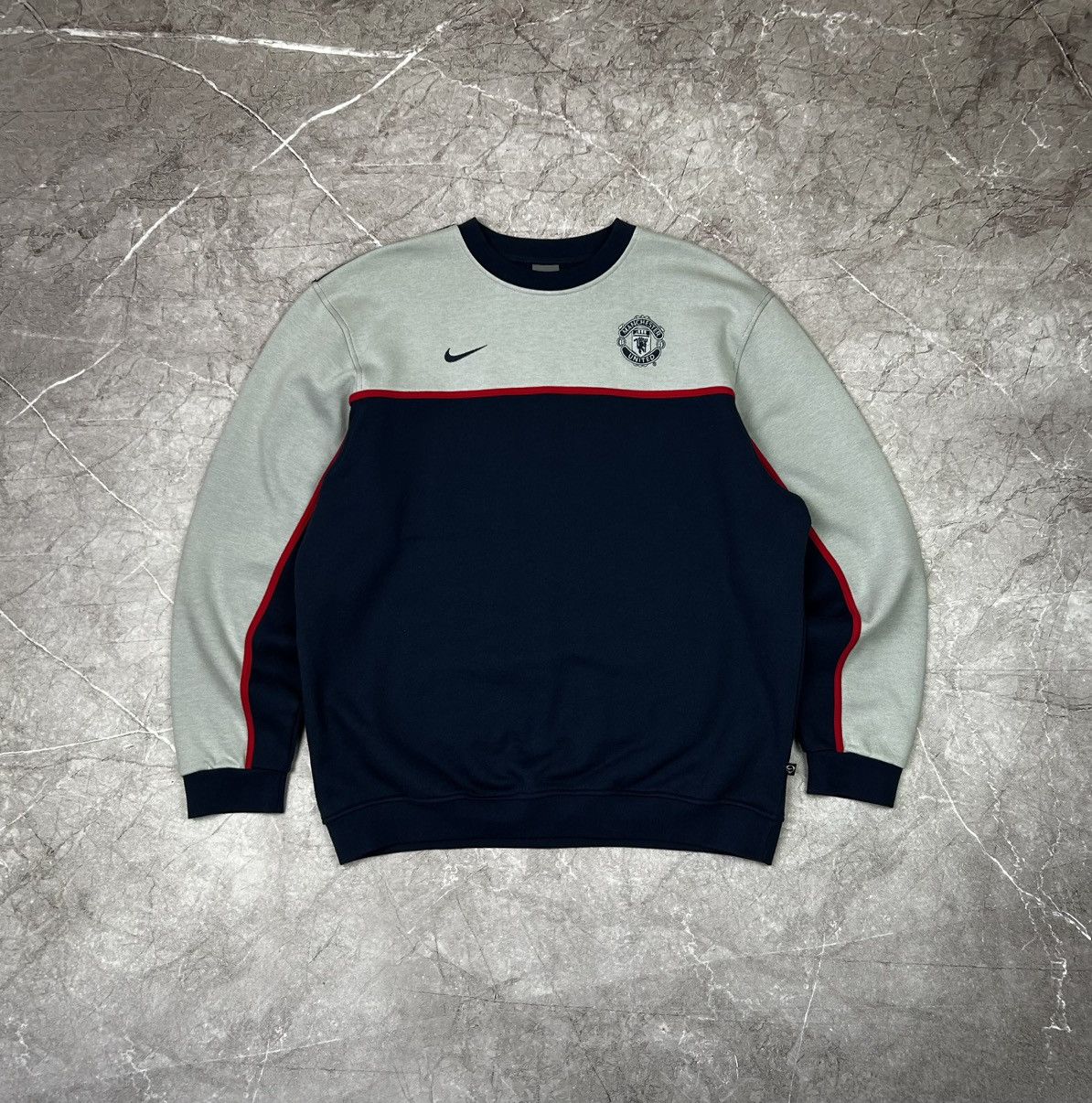 Nike Vintage Nike Manchester United Sweatshirt Size Xl Size US XL / EU 56 / 4 - 2 Thumbnail