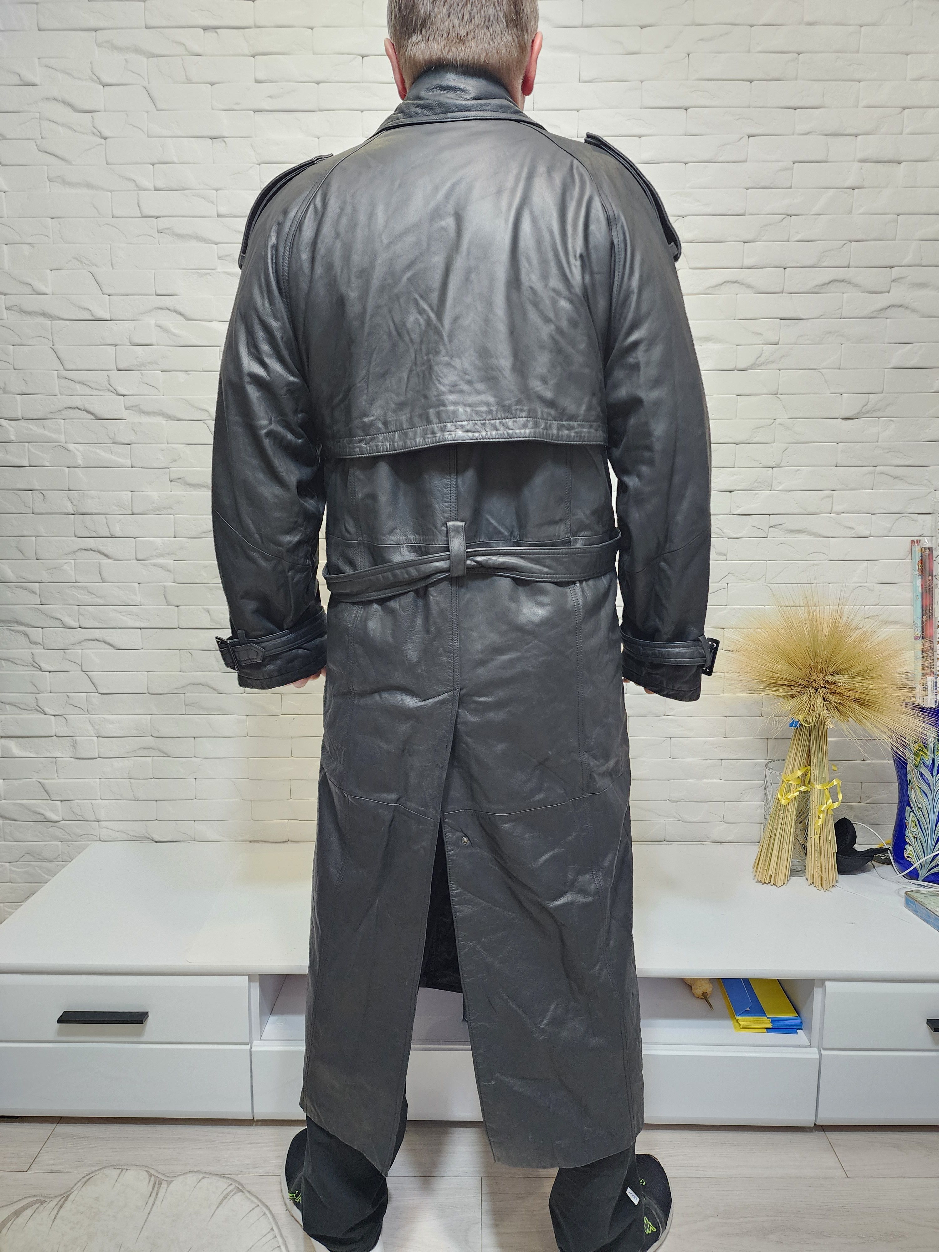 Uniqlo Black Leather Long Coat: Men's Raincoat With Fur Lining. Size US L / EU 52-54 / 3 - 5 Thumbnail