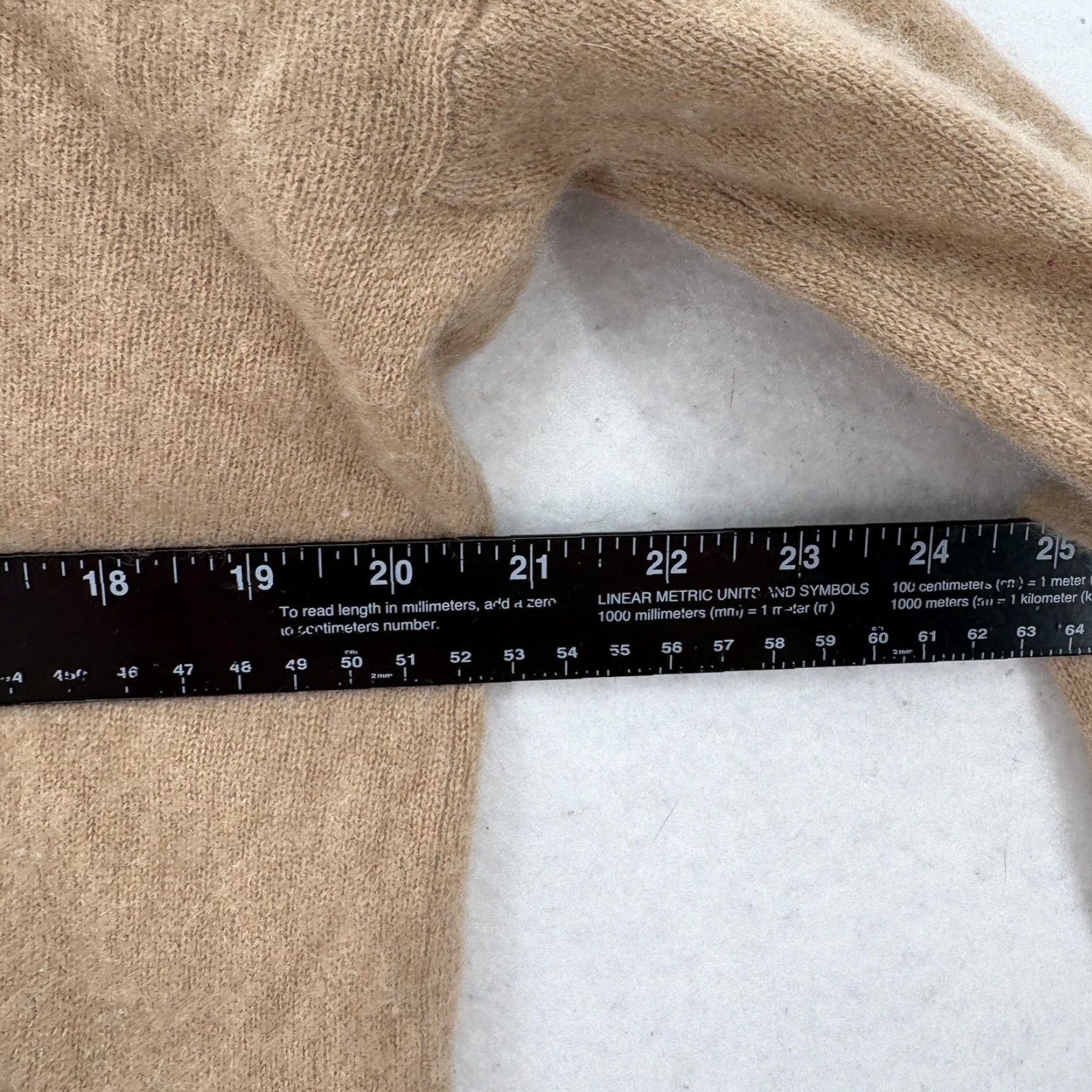 Vintage Halogen Sweater Womens Small Beige 100% Cashmere V-Neck Knit Pullover Cozy Knitwear Casual Womens Size S / US 4 / IT 40 - 7 Thumbnail