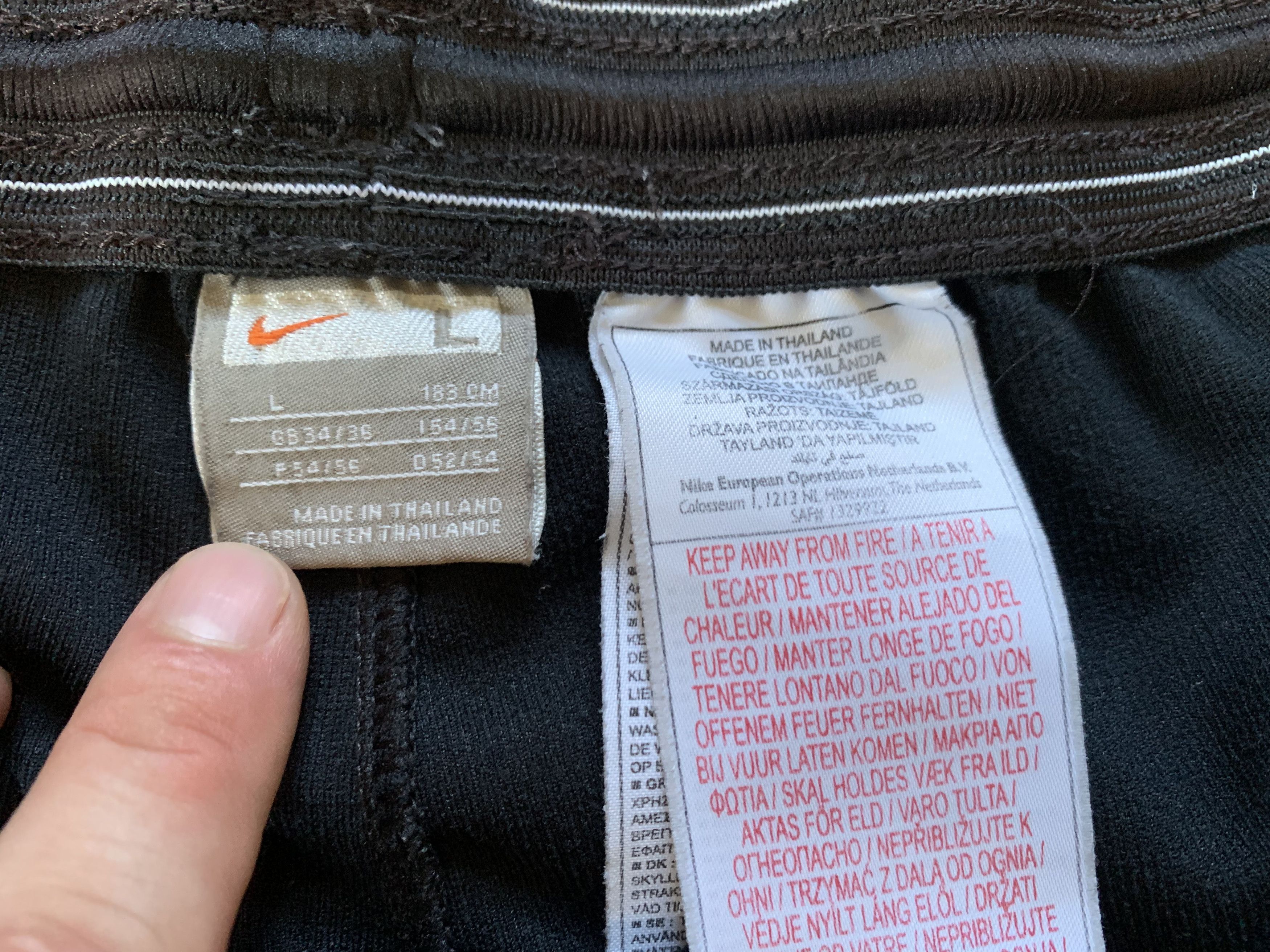 Nike × Vintage Nike Black Training Soccer Shorts Size US 36 / EU 52 - 6 Thumbnail