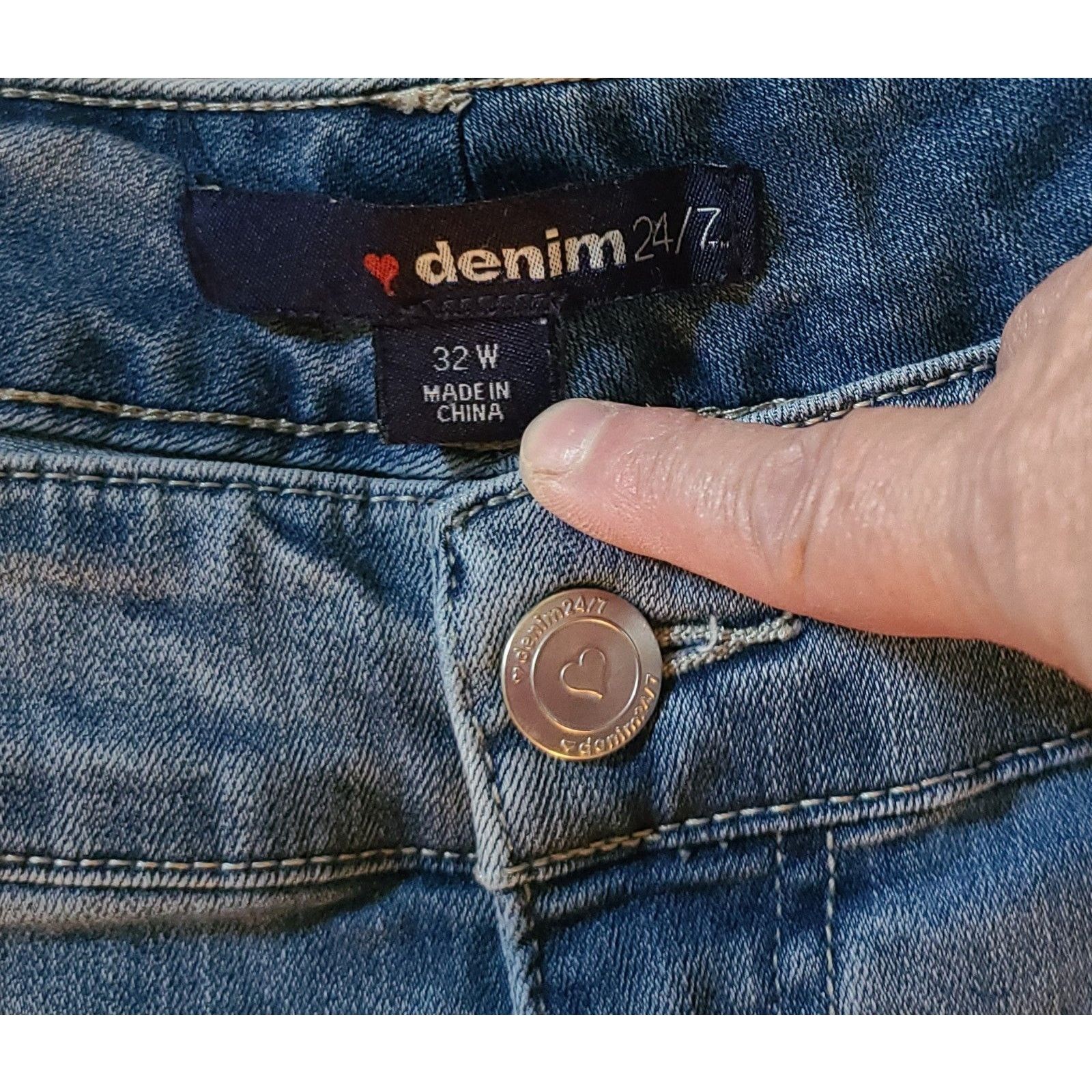 Denim & Co. Super cute women's blue jeans by Denim 24/7 3XL Size 42" / US 20 - 3 Thumbnail