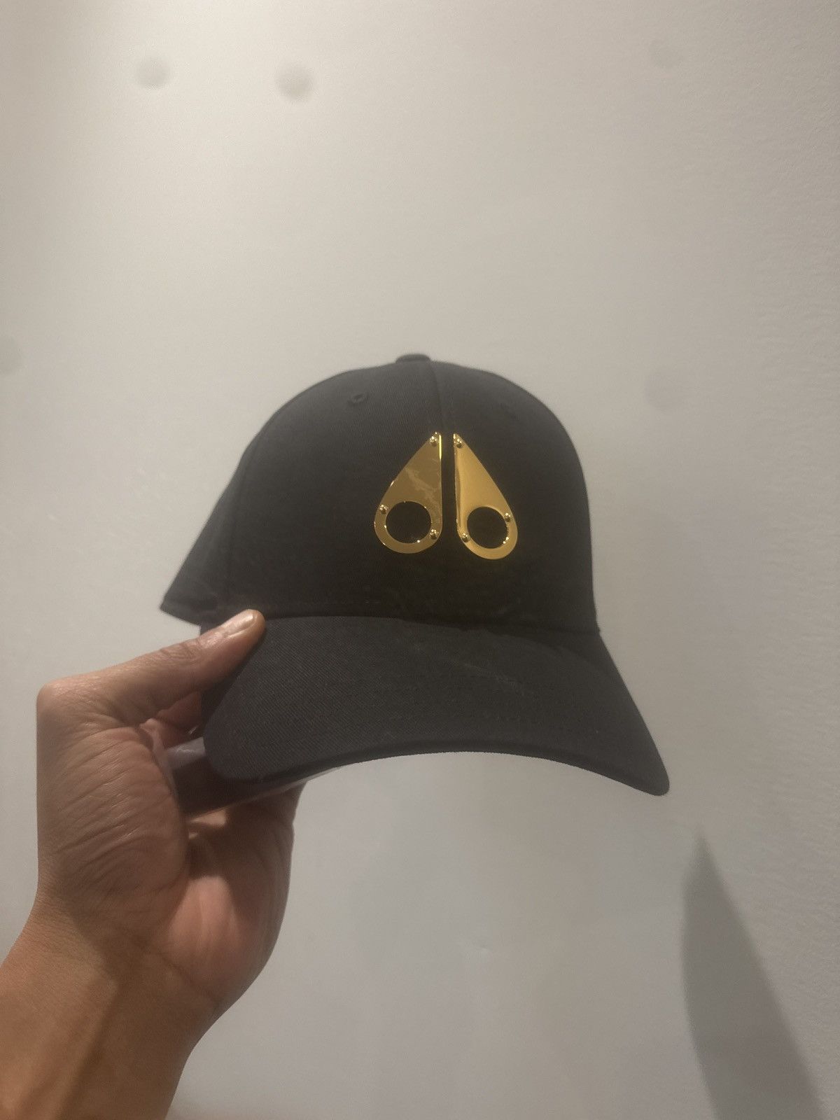 Moose Knuckles Gold Logo Moose Knuckles Cap Size ONE SIZE - 1 Thumbnail